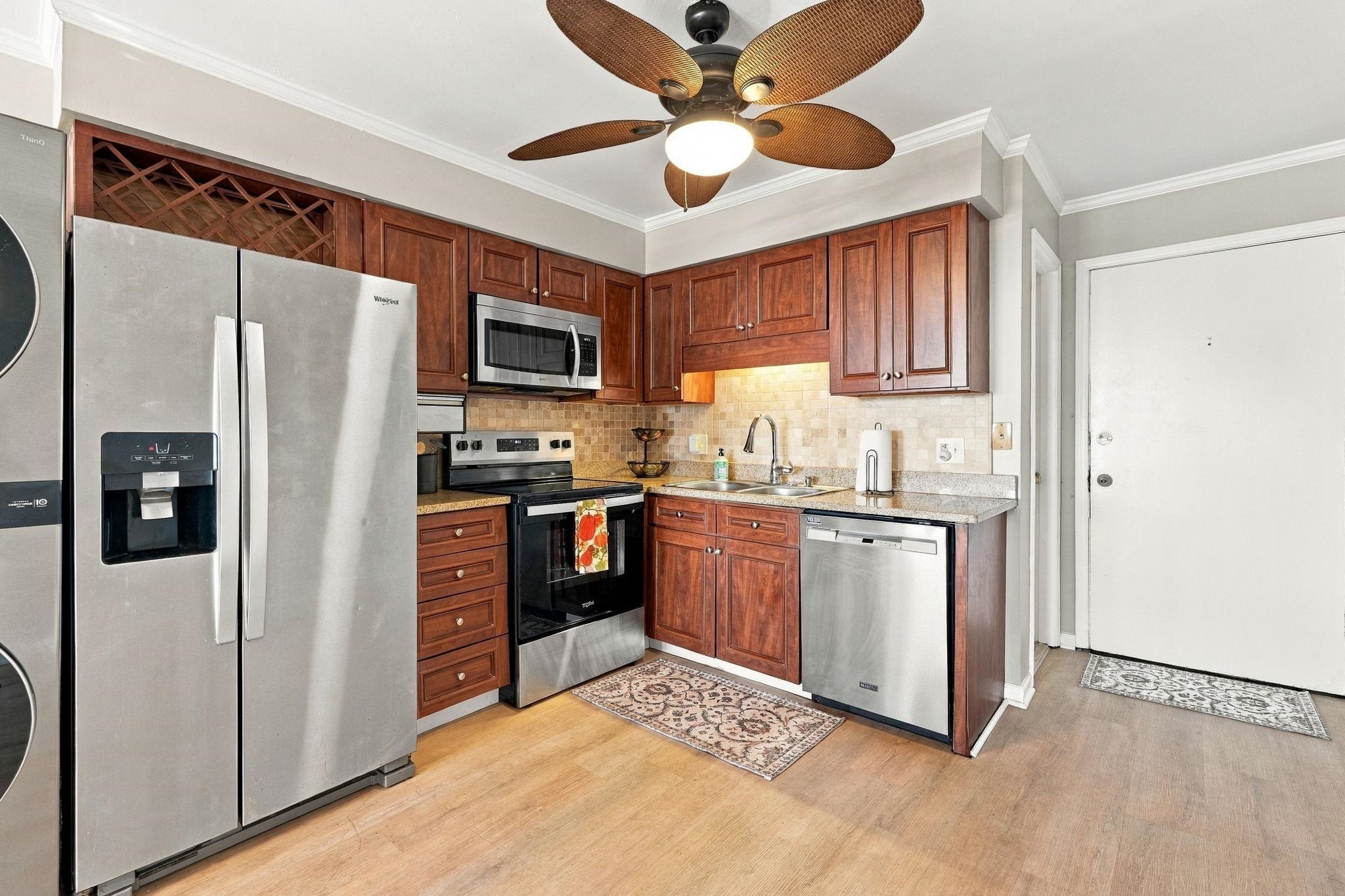 9660 Shore Dr. Property Photo 16
