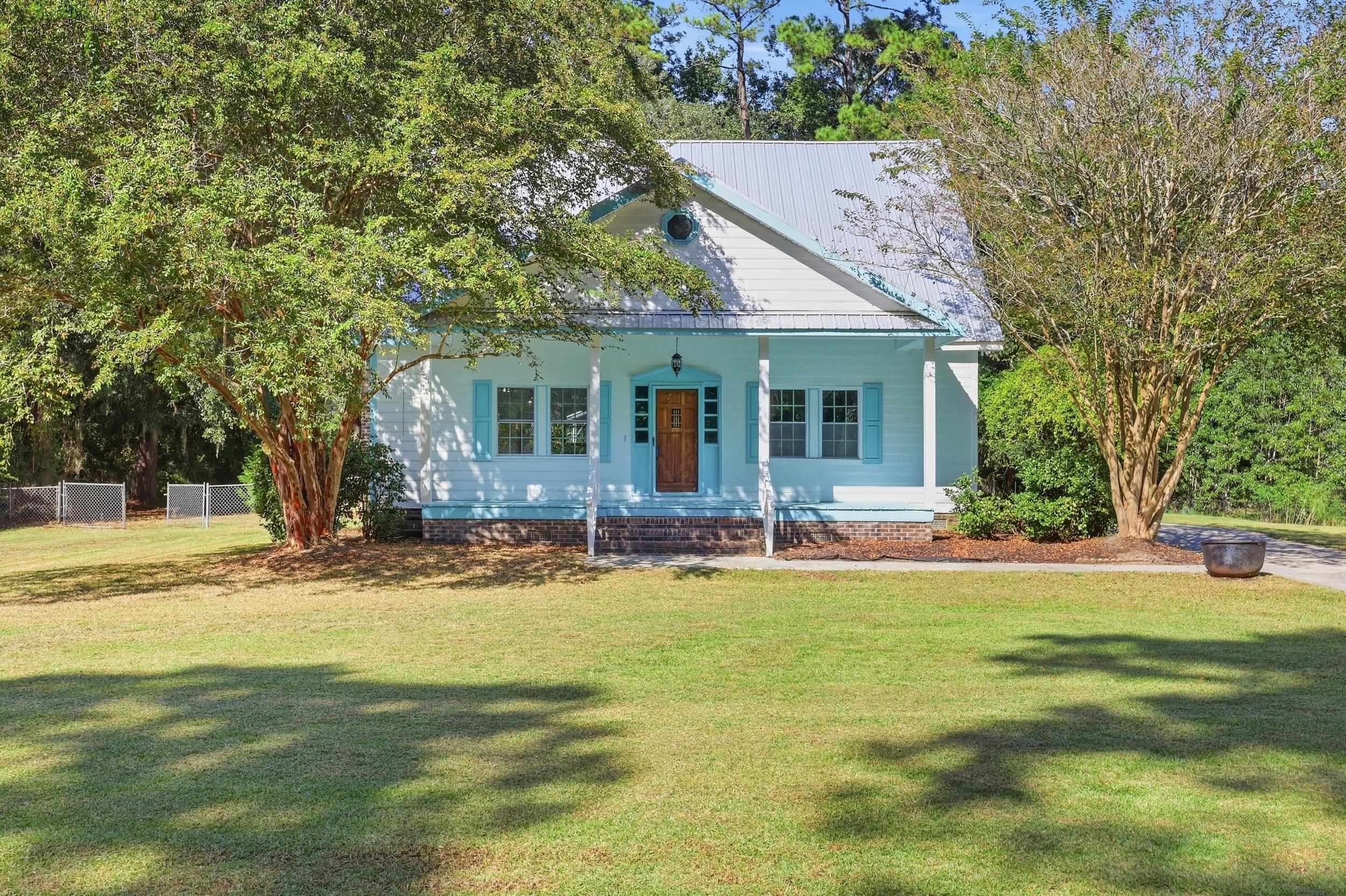 815 3rd Ave. Property Photo 1