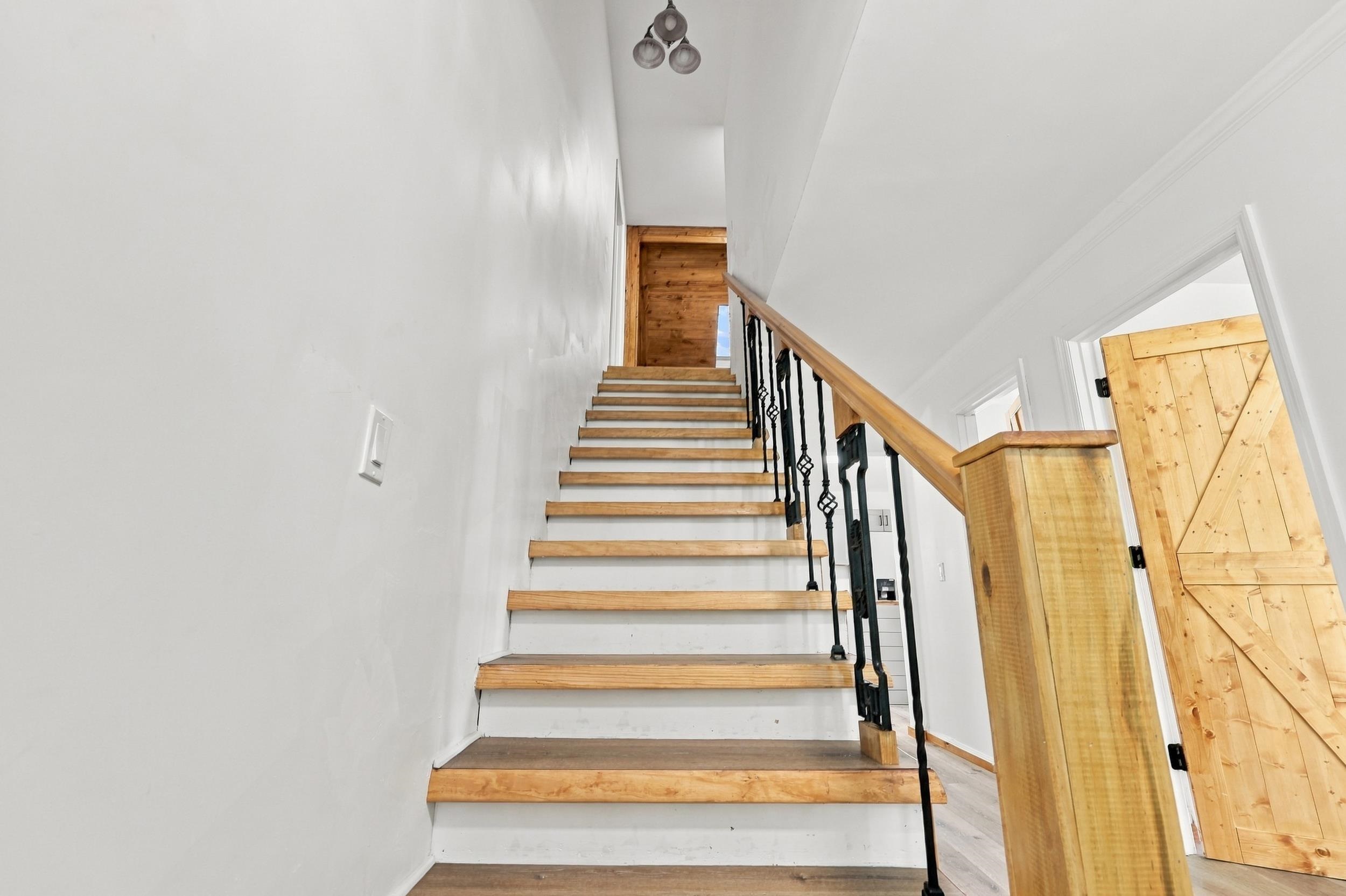 815 3rd Ave. Property Photo 35