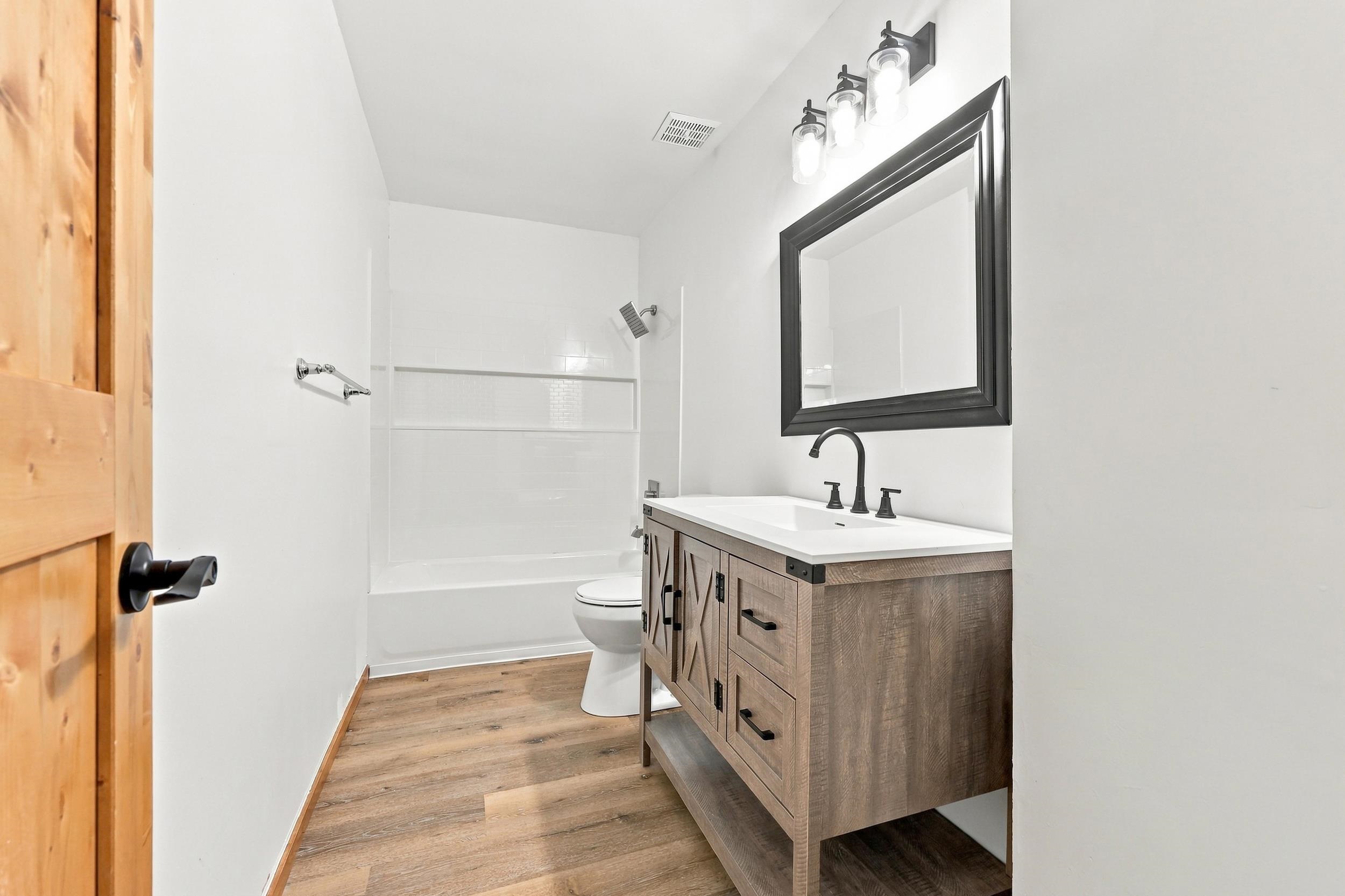 815 3rd Ave. Property Photo 44