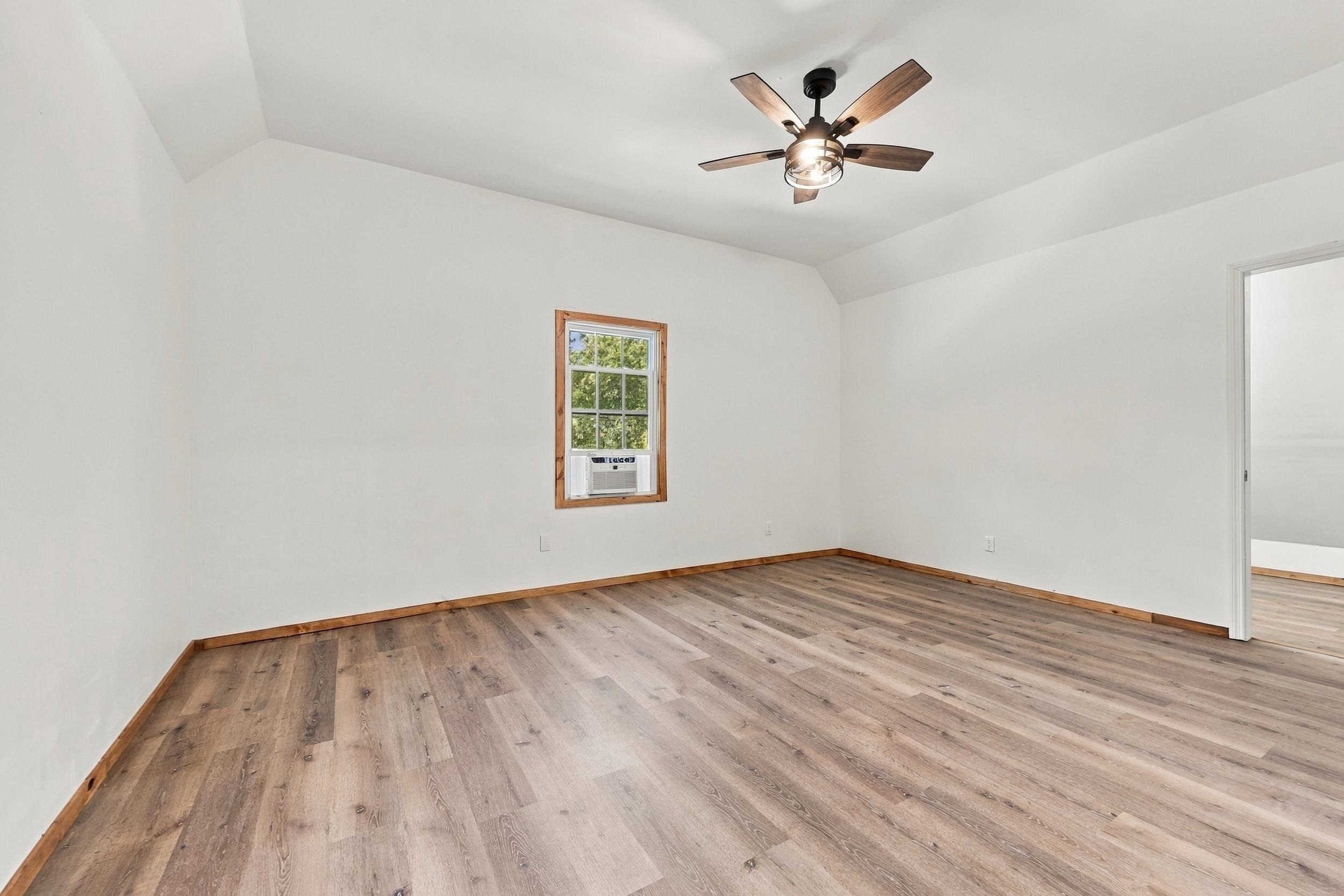 815 3rd Ave. Property Photo 45