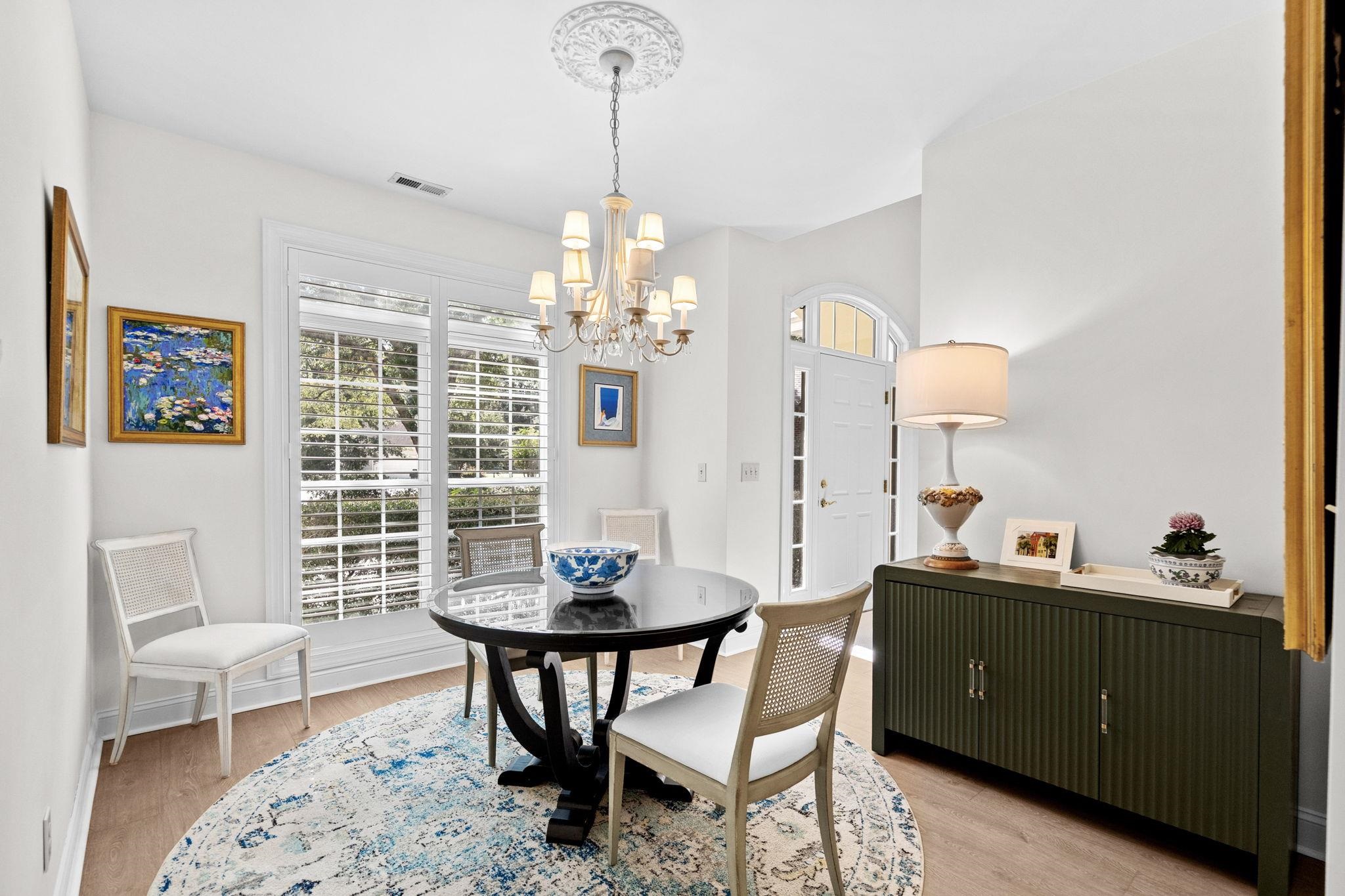 20 Wentworth Pl. Property Photo 7