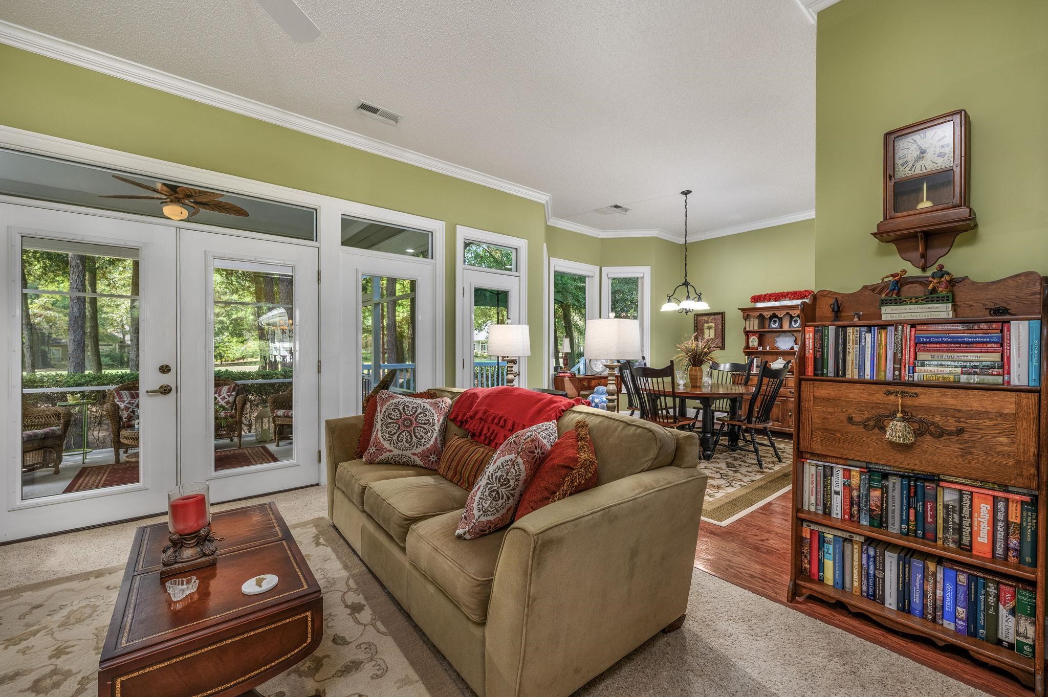 943 Heshbon Dr. Property Photo 11