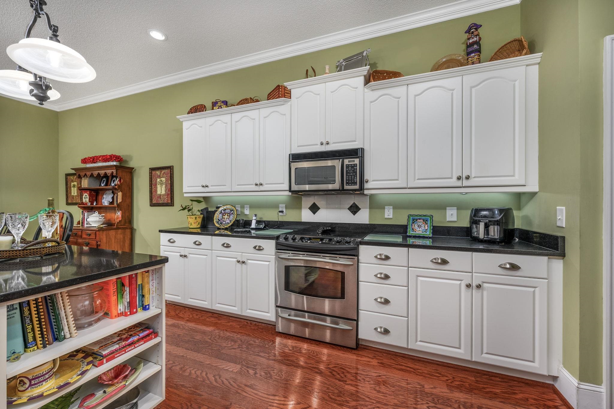943 Heshbon Dr. Property Photo 16