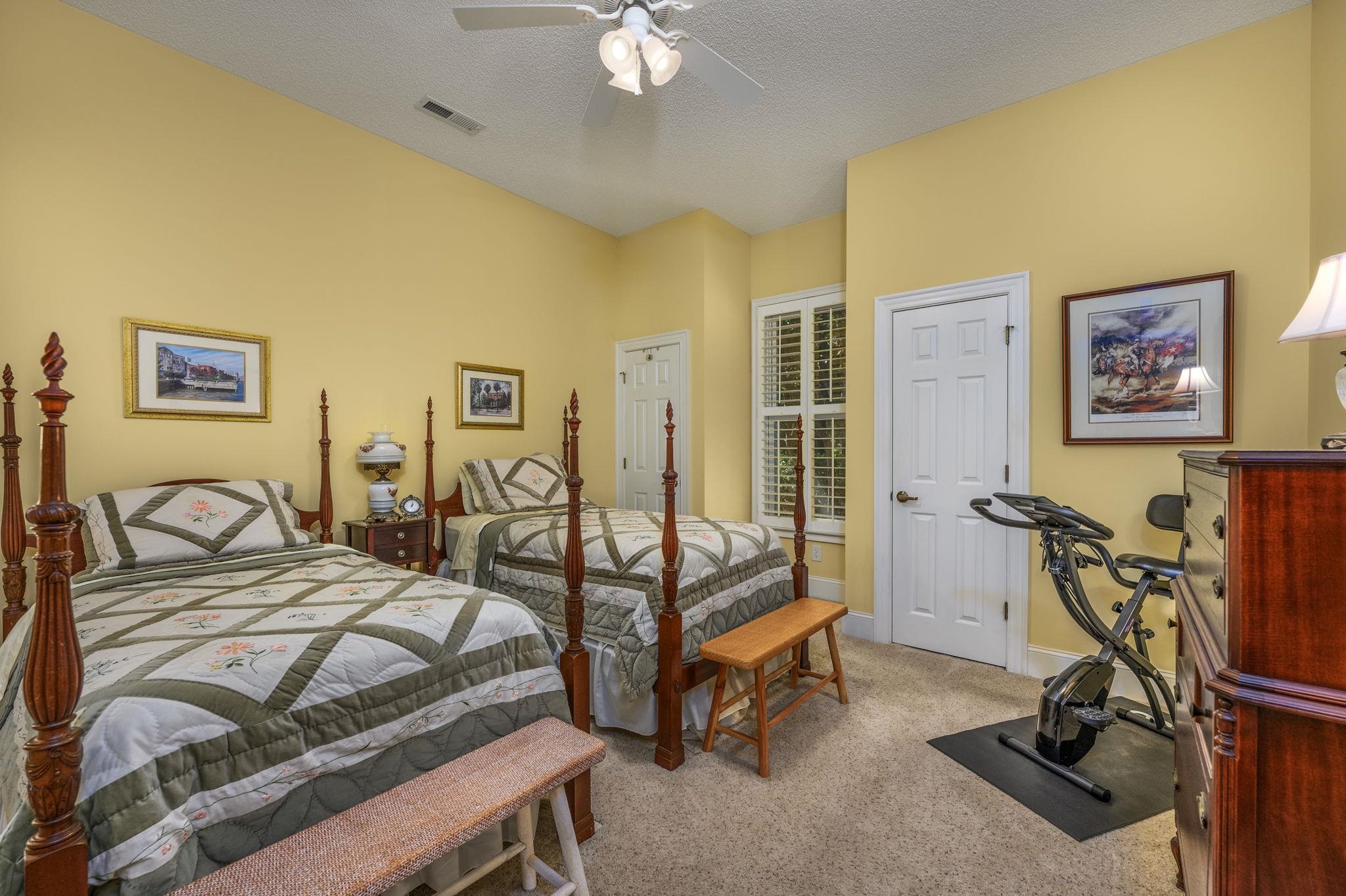 943 Heshbon Dr. Property Photo 20