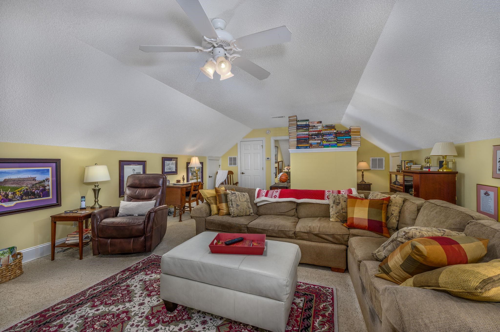 943 Heshbon Dr. Property Photo 31