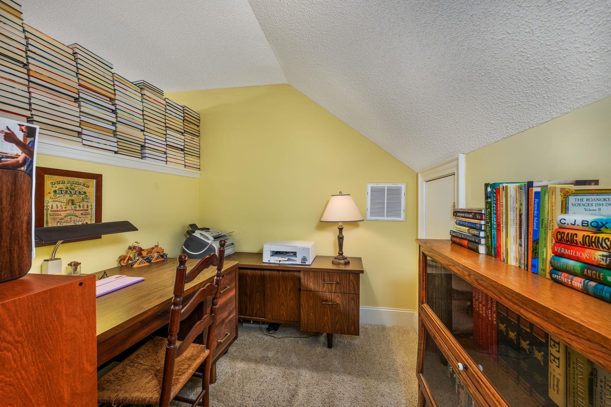 943 Heshbon Dr. Property Photo 32