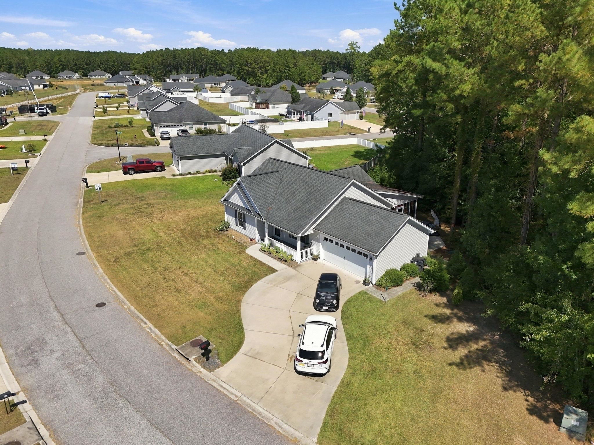 460 Oakham Dr. Property Photo 32