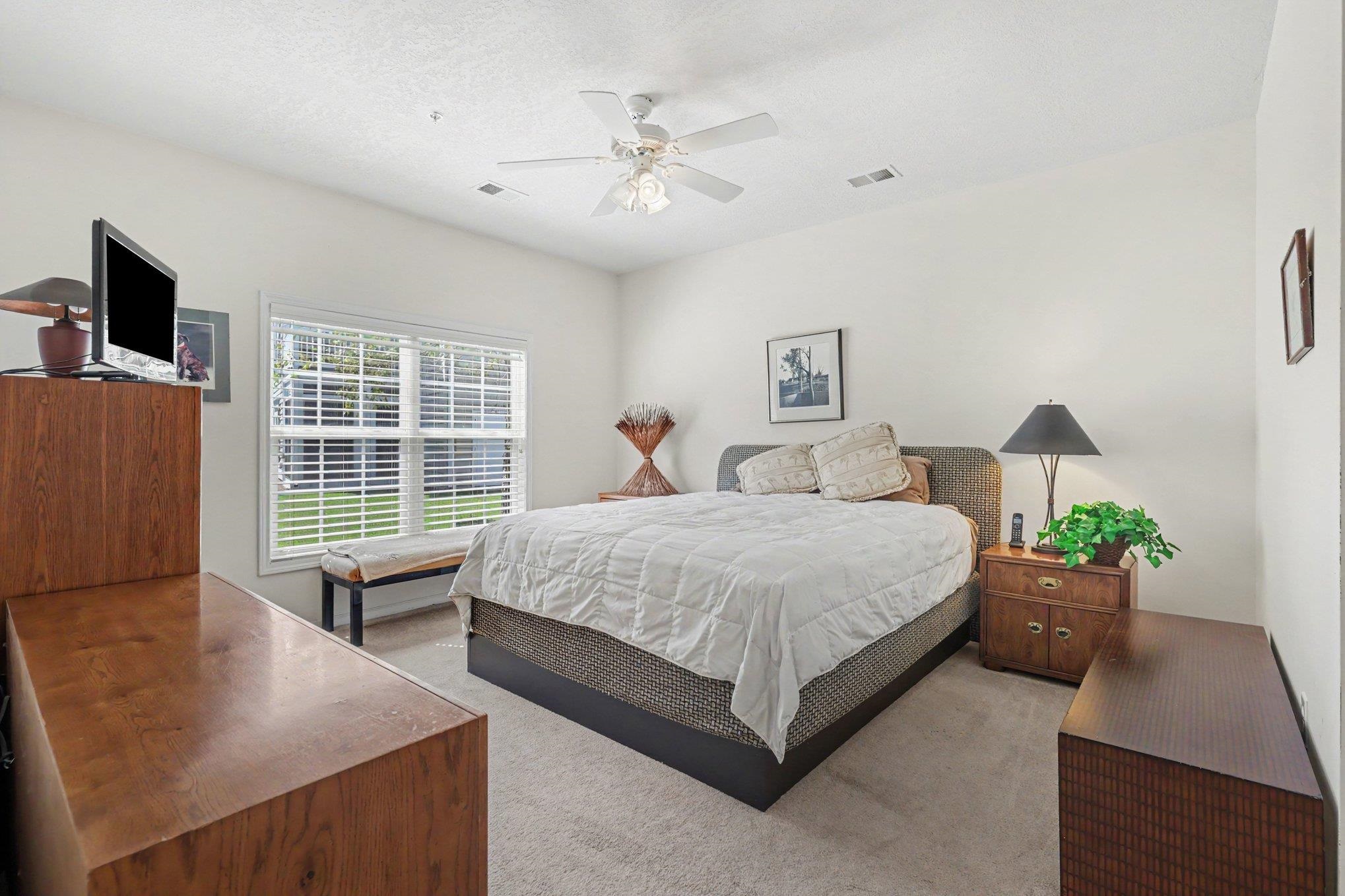 327 Black Oak Ln. Property Photo 12