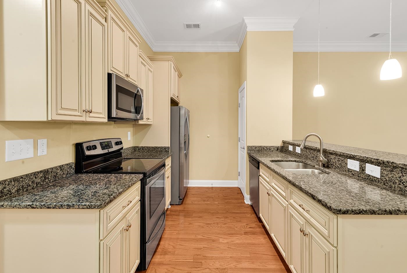34 Mingo Dr. Property Photo 4