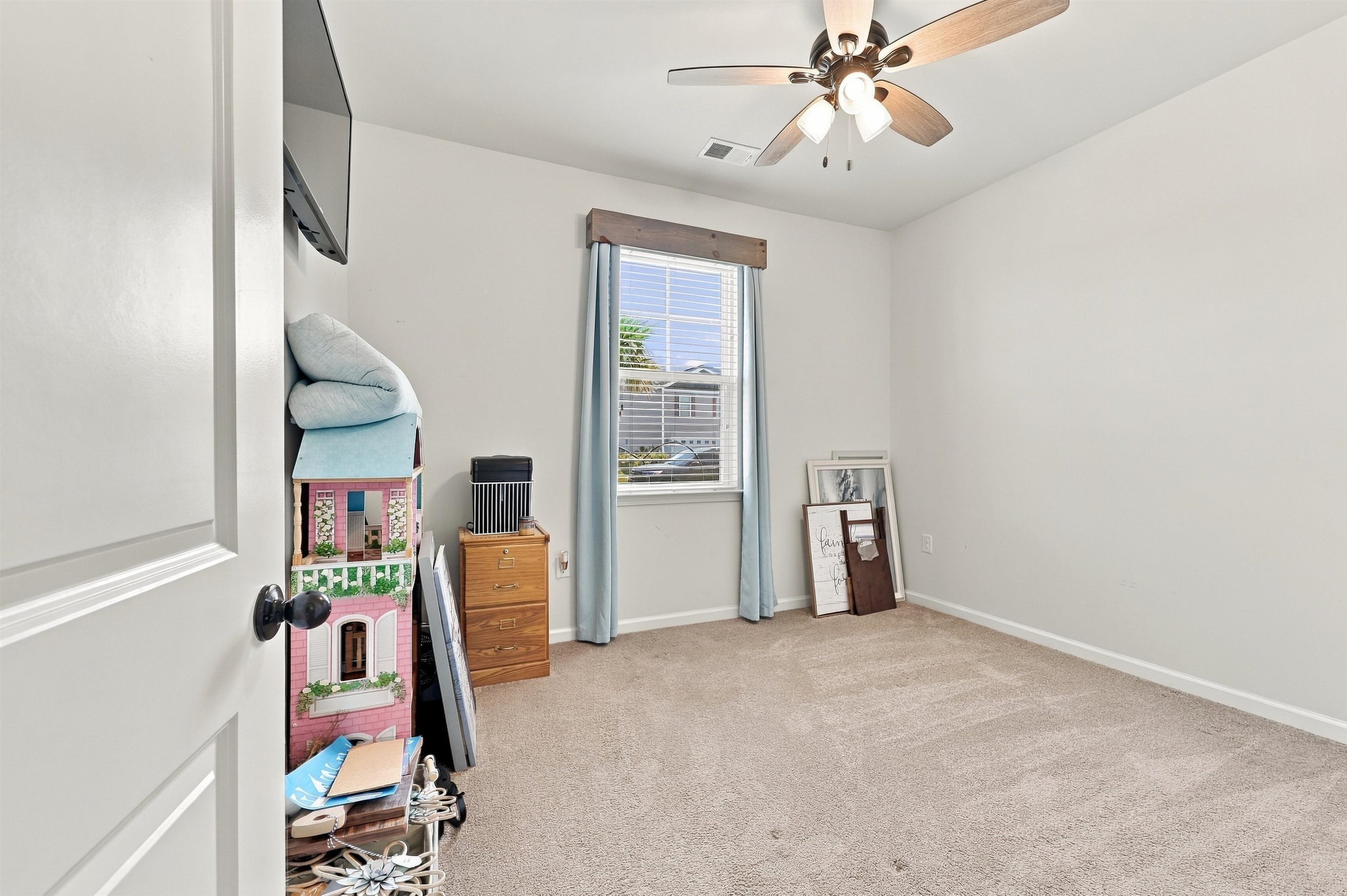547 Affinity Dr. Property Photo 17