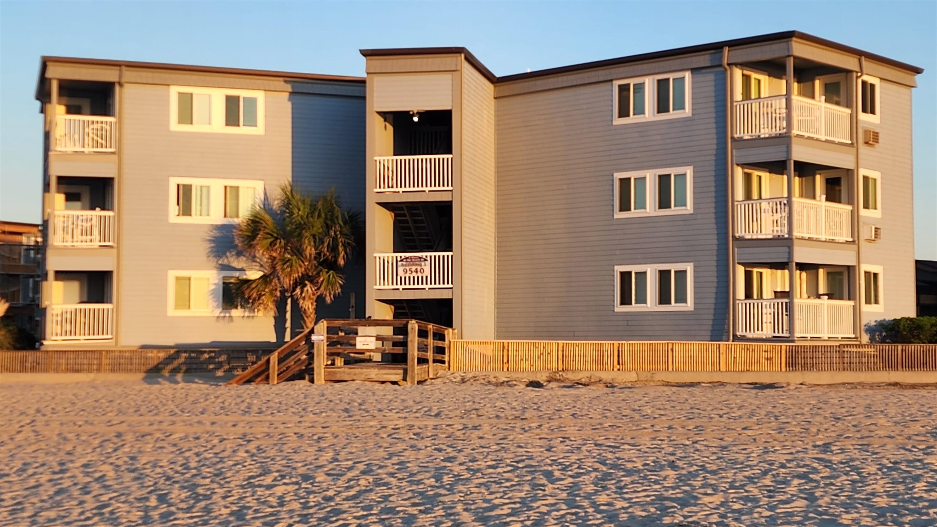 9540 Shore Dr. Property Photo 1