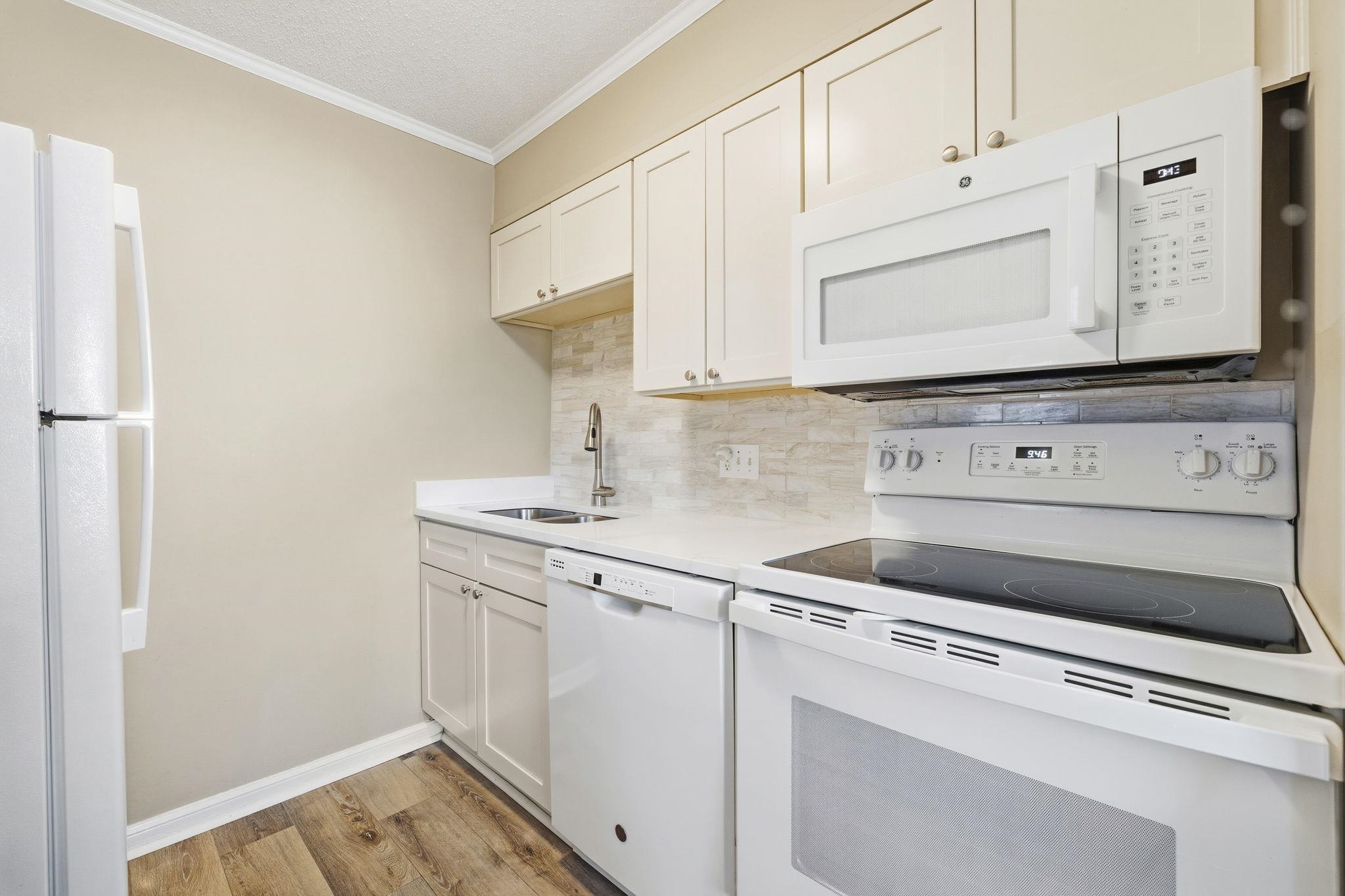 609 Hillside Dr. Property Photo 11