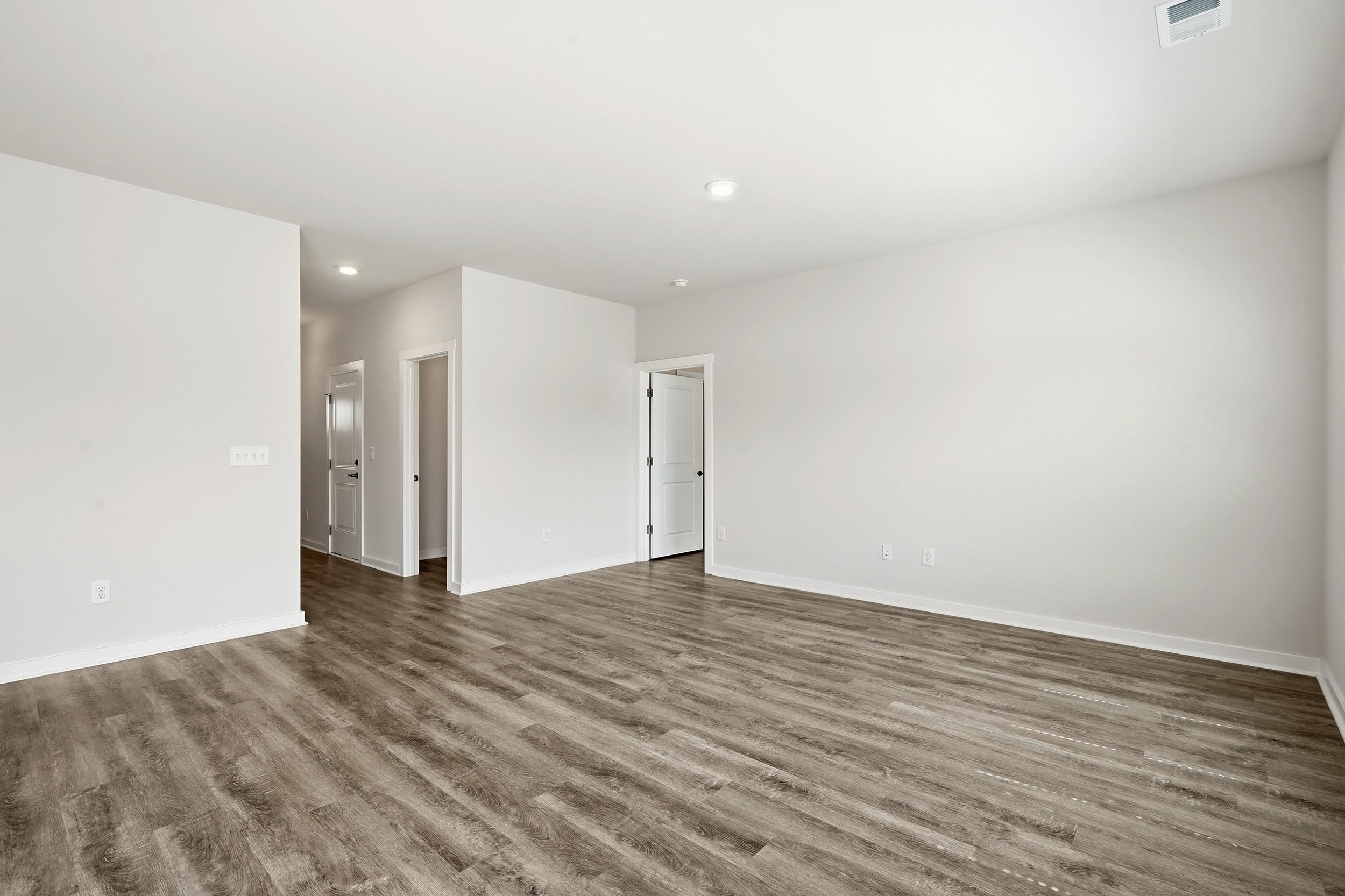244 Autumn Olive Place Property Photo 8