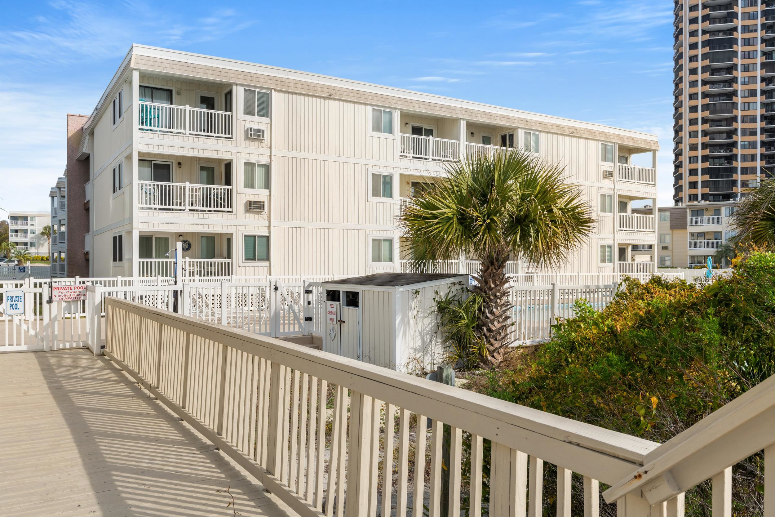9600 Shore Dr. Property Photo 27