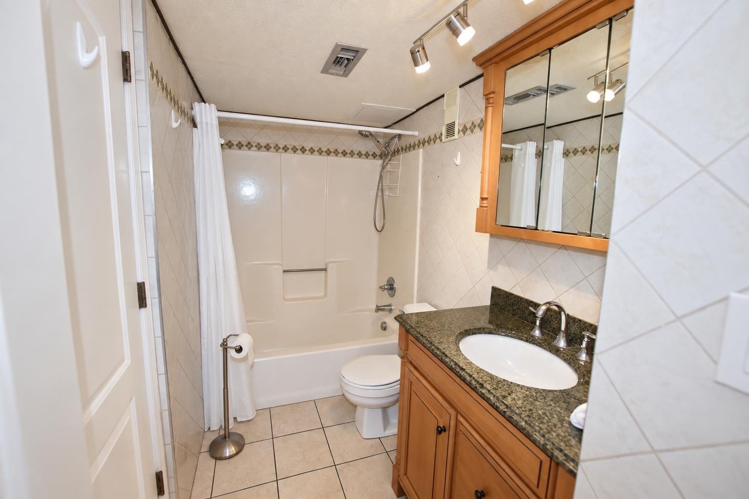 1012 N Waccamaw Dr. Property Photo 42