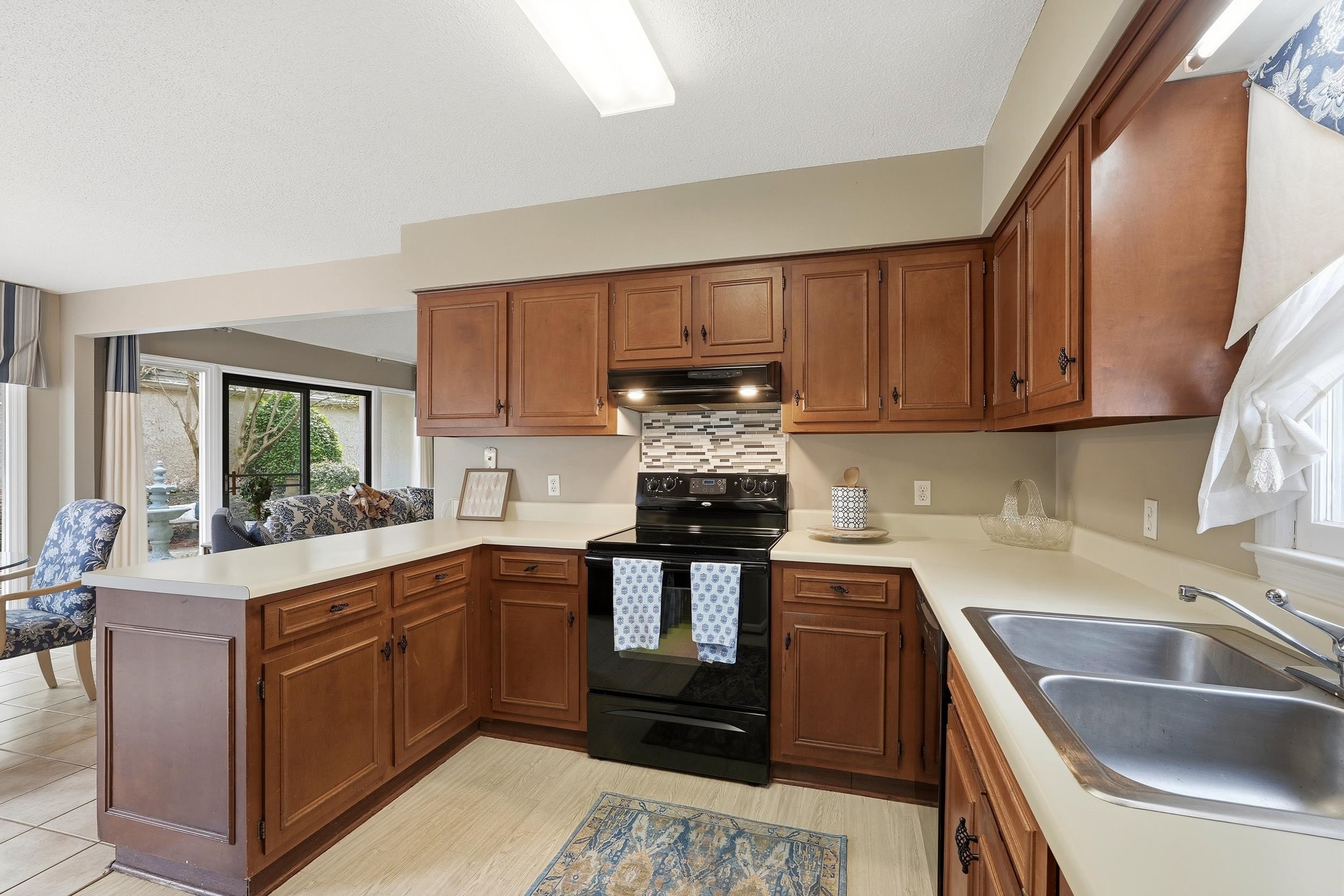 10 San Marks Ct. Property Photo 11