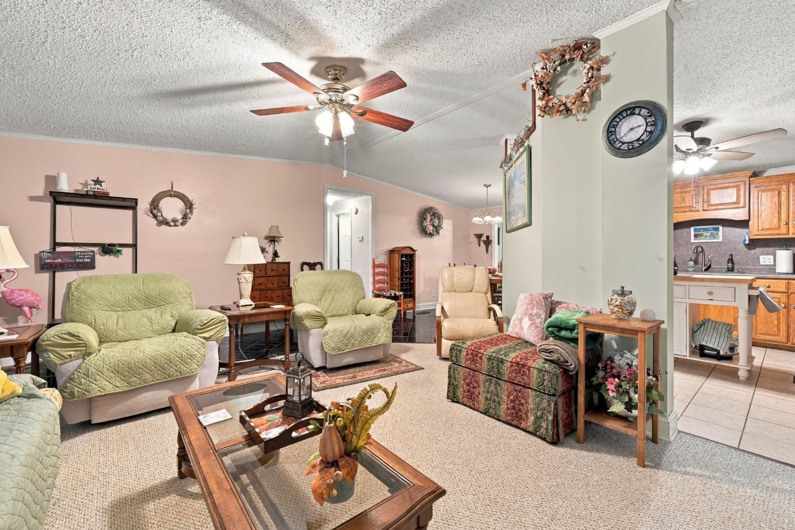 3415 N Pointe Blvd. Property Photo 4