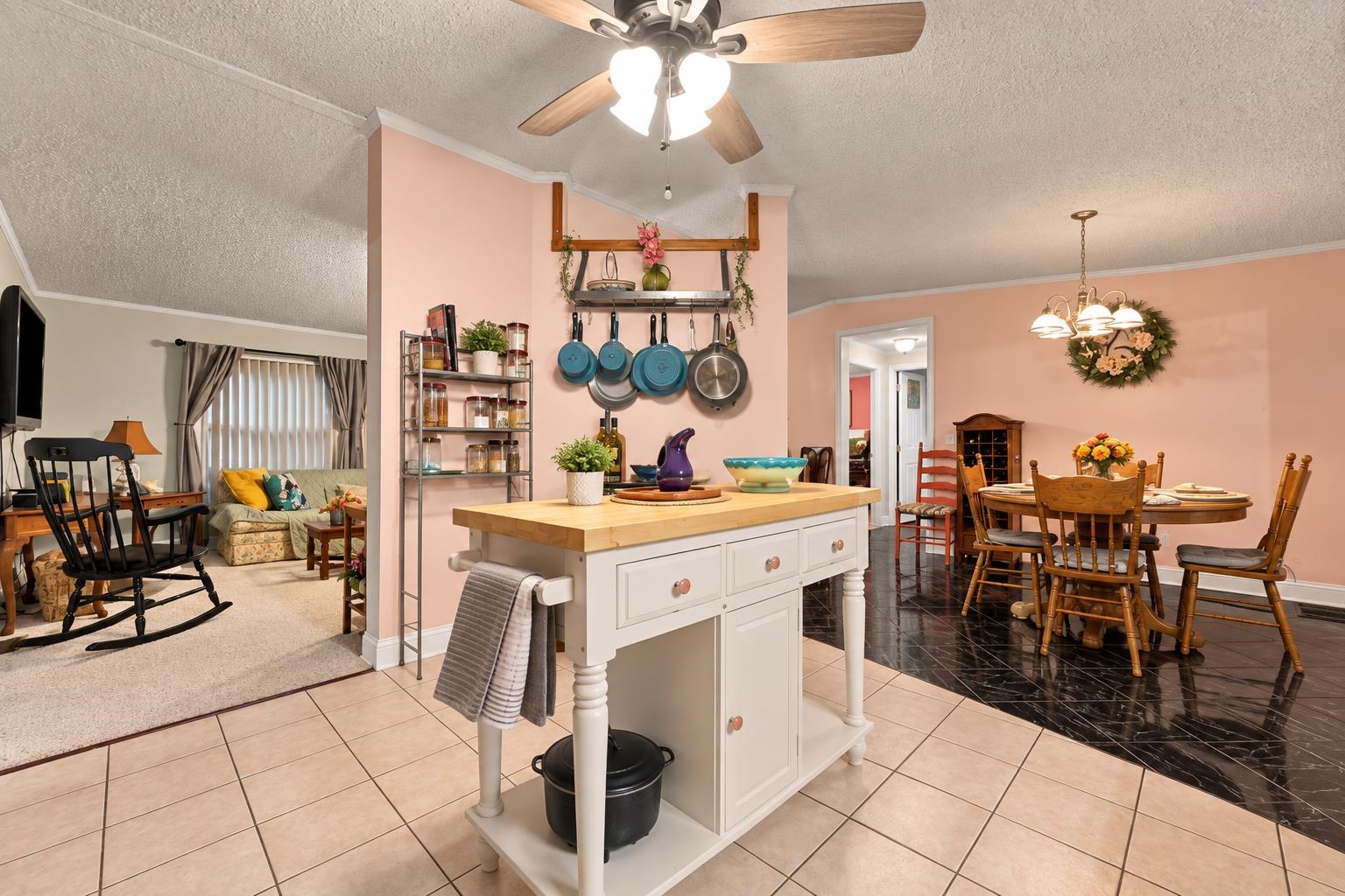 3415 N Pointe Blvd. Property Photo 6