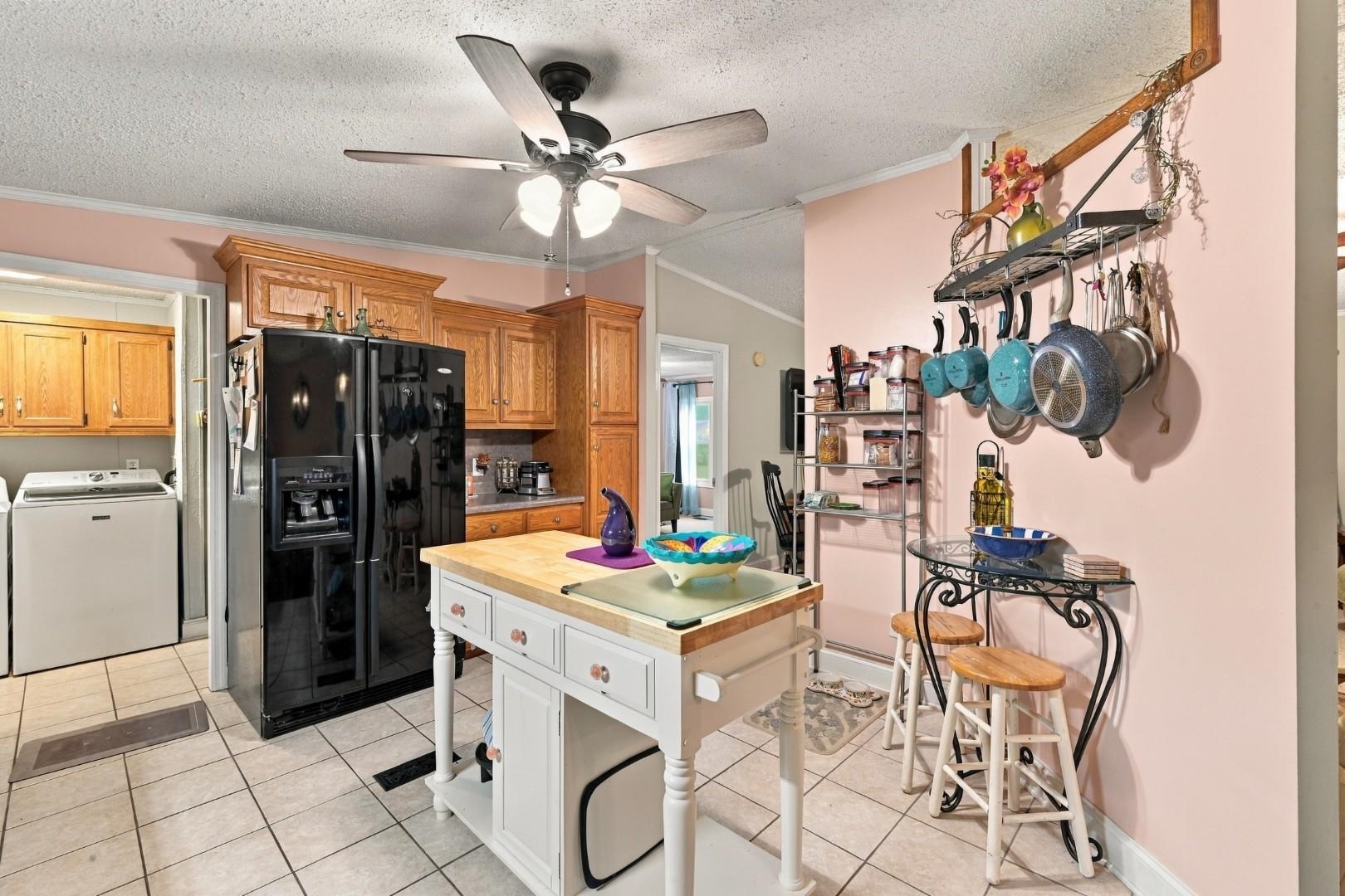 3415 N Pointe Blvd. Property Photo 7