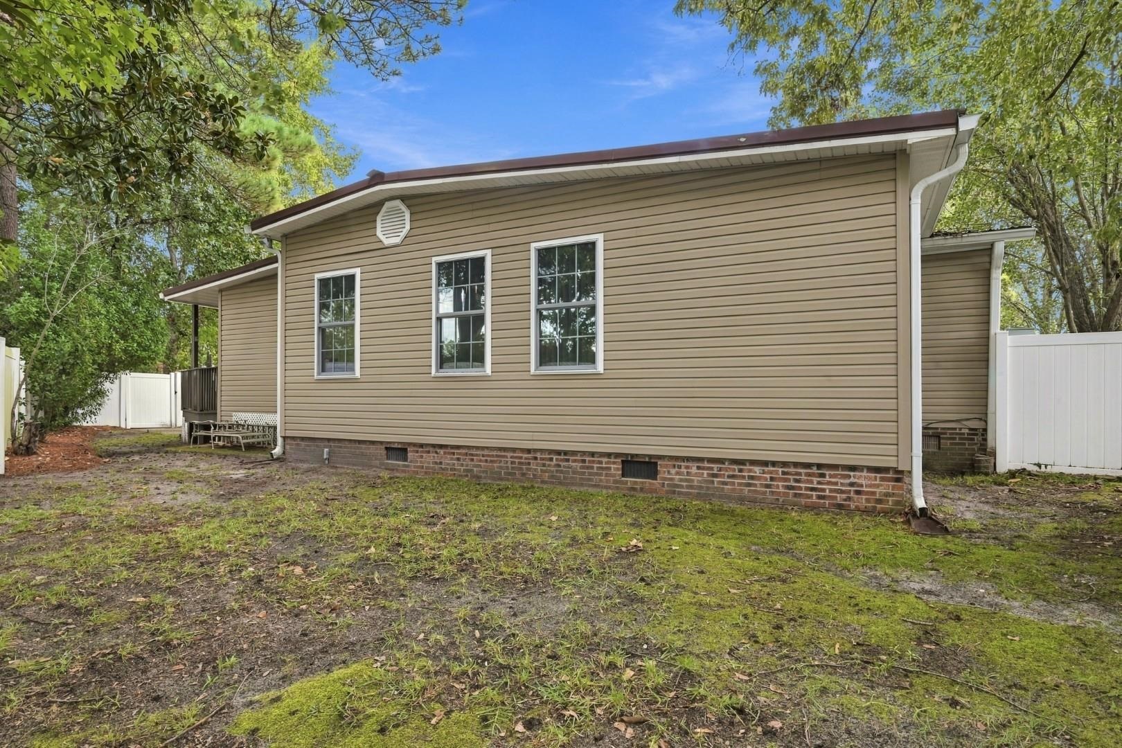 3415 N Pointe Blvd. Property Photo 28