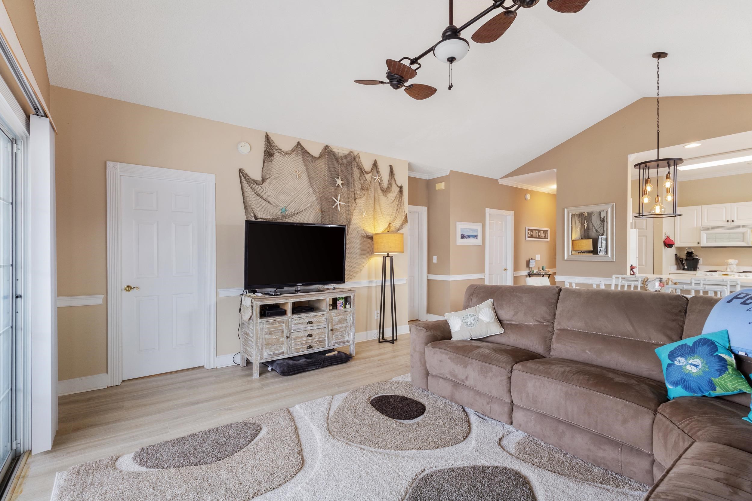 4781 Wild Iris Dr. Property Photo 8