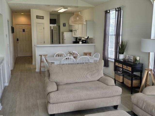 640 River Oaks Dr. Property Photo 13