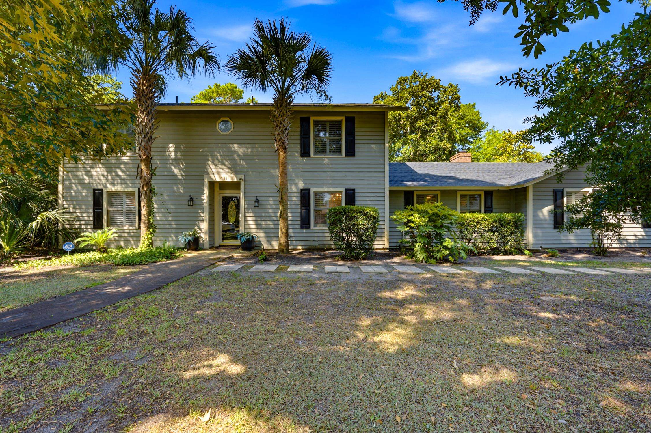 411 Arcadian Dr. Property Photo 1