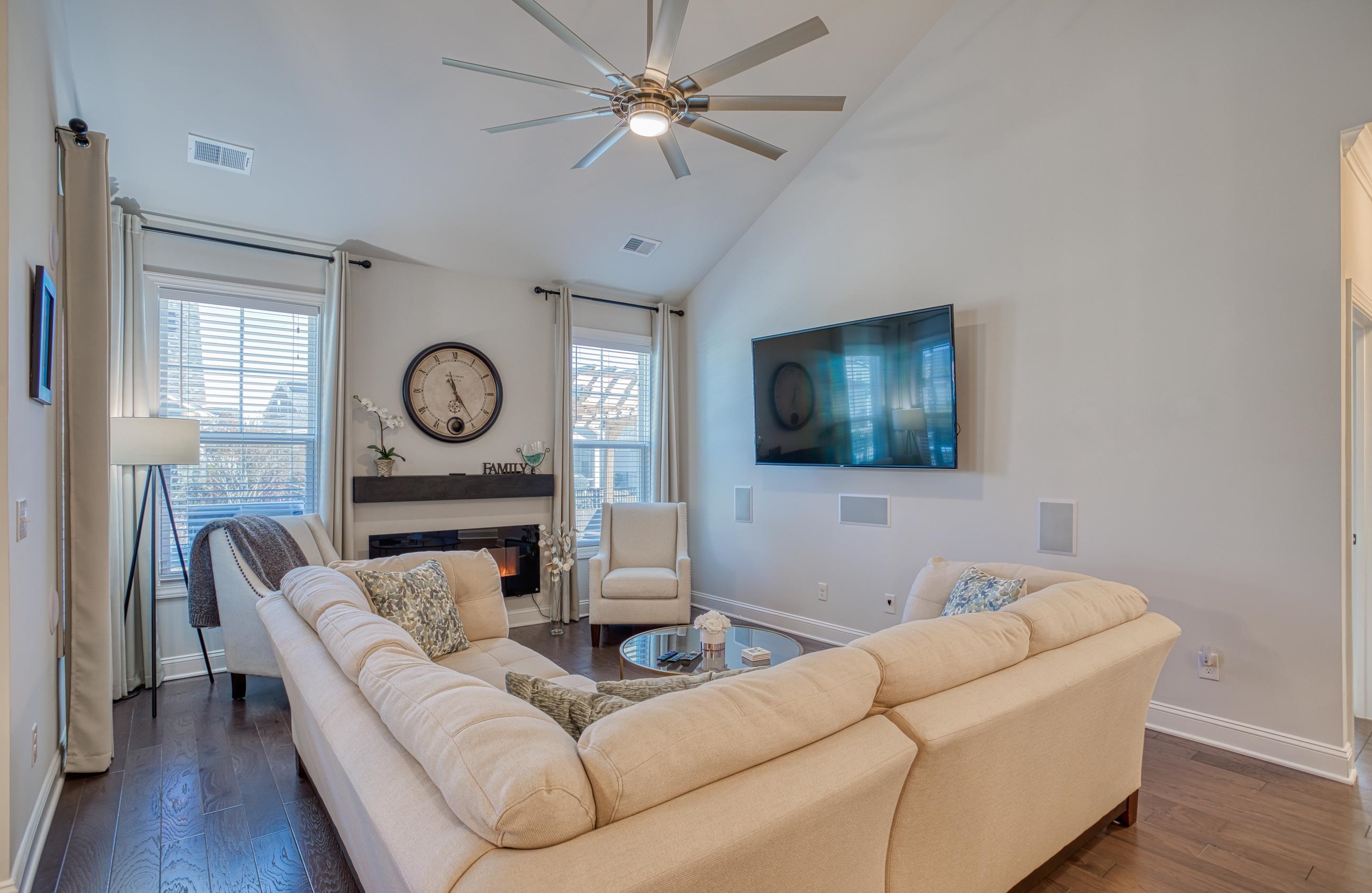 1516 Parish Way Property Photo 17
