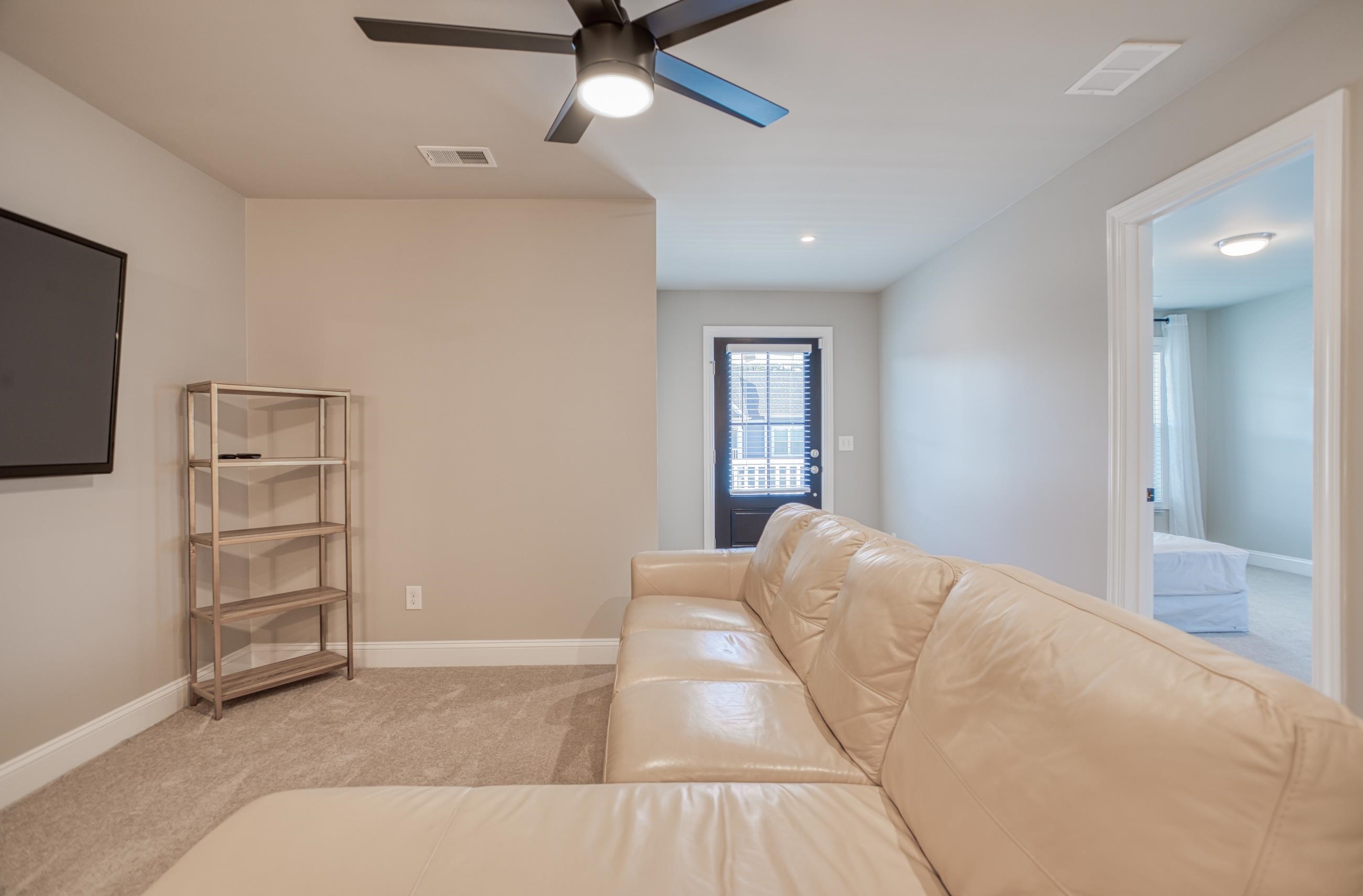 1516 Parish Way Property Photo 36