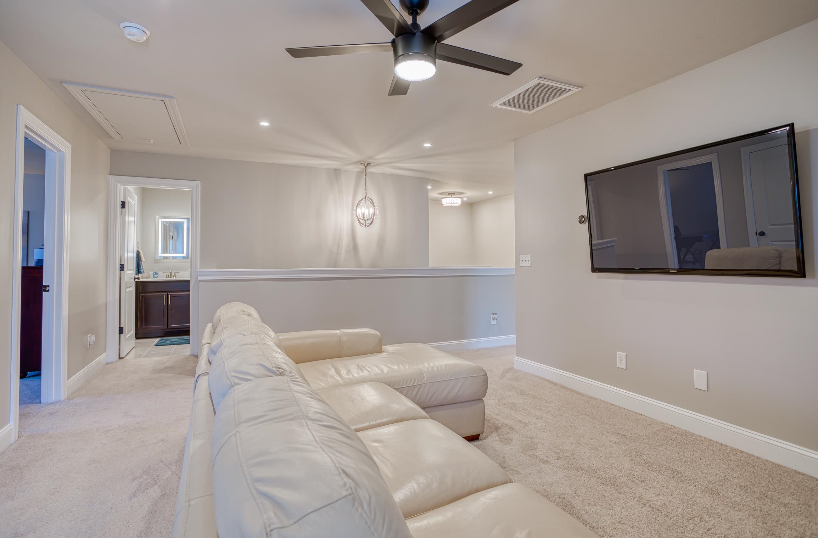 1516 Parish Way Property Photo 37
