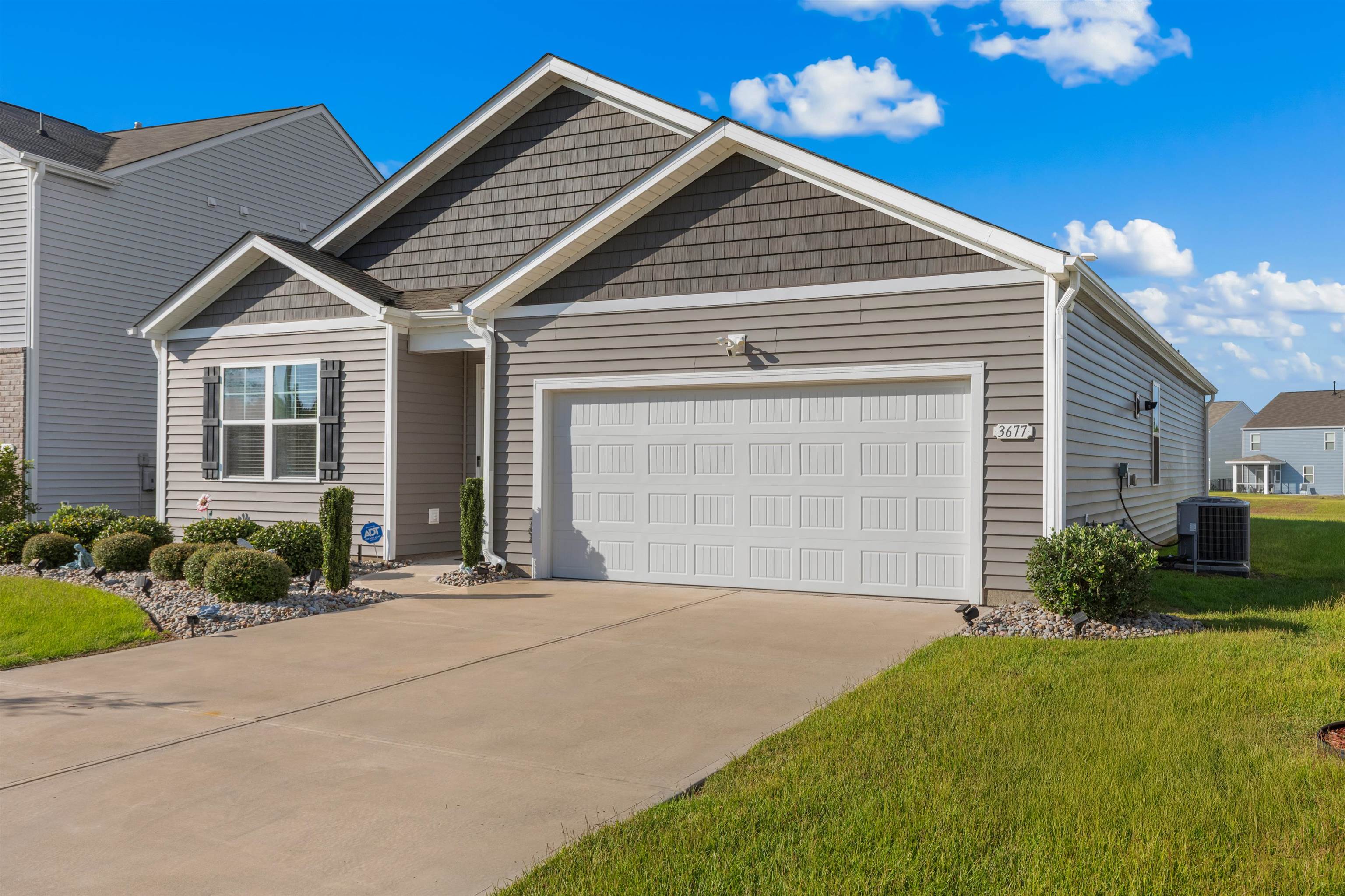 3677 Bells Lake Circle Property Photo 2