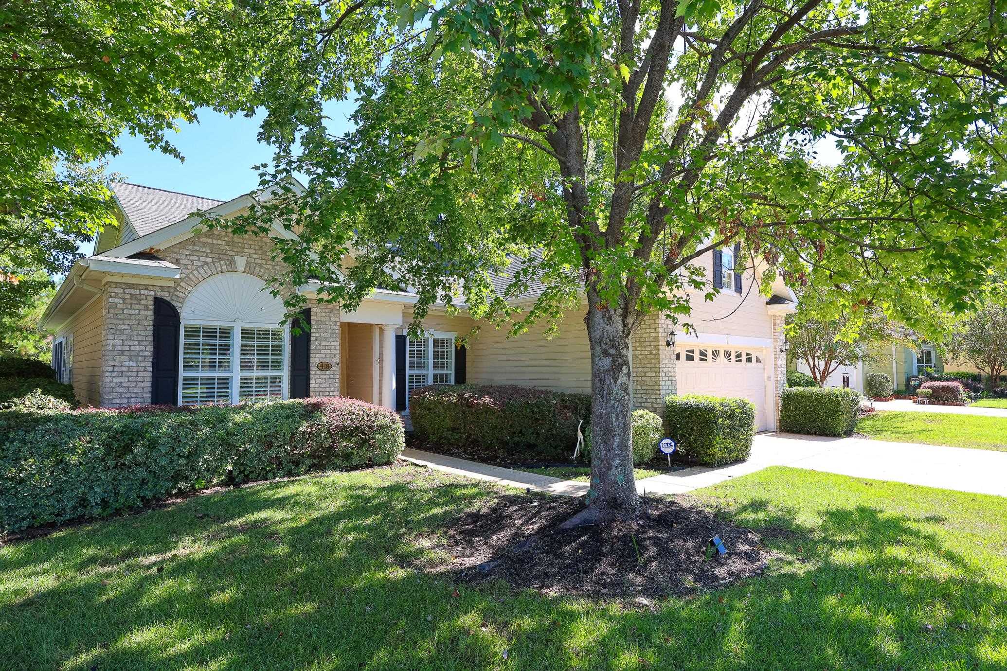 418 Coral Harbor Dr. Property Photo 2