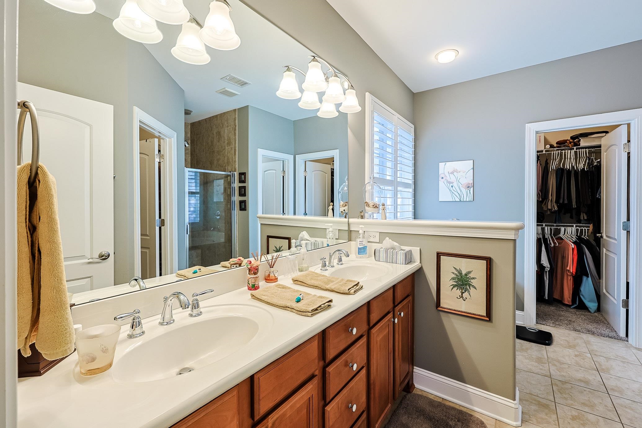 418 Coral Harbor Dr. Property Photo 16