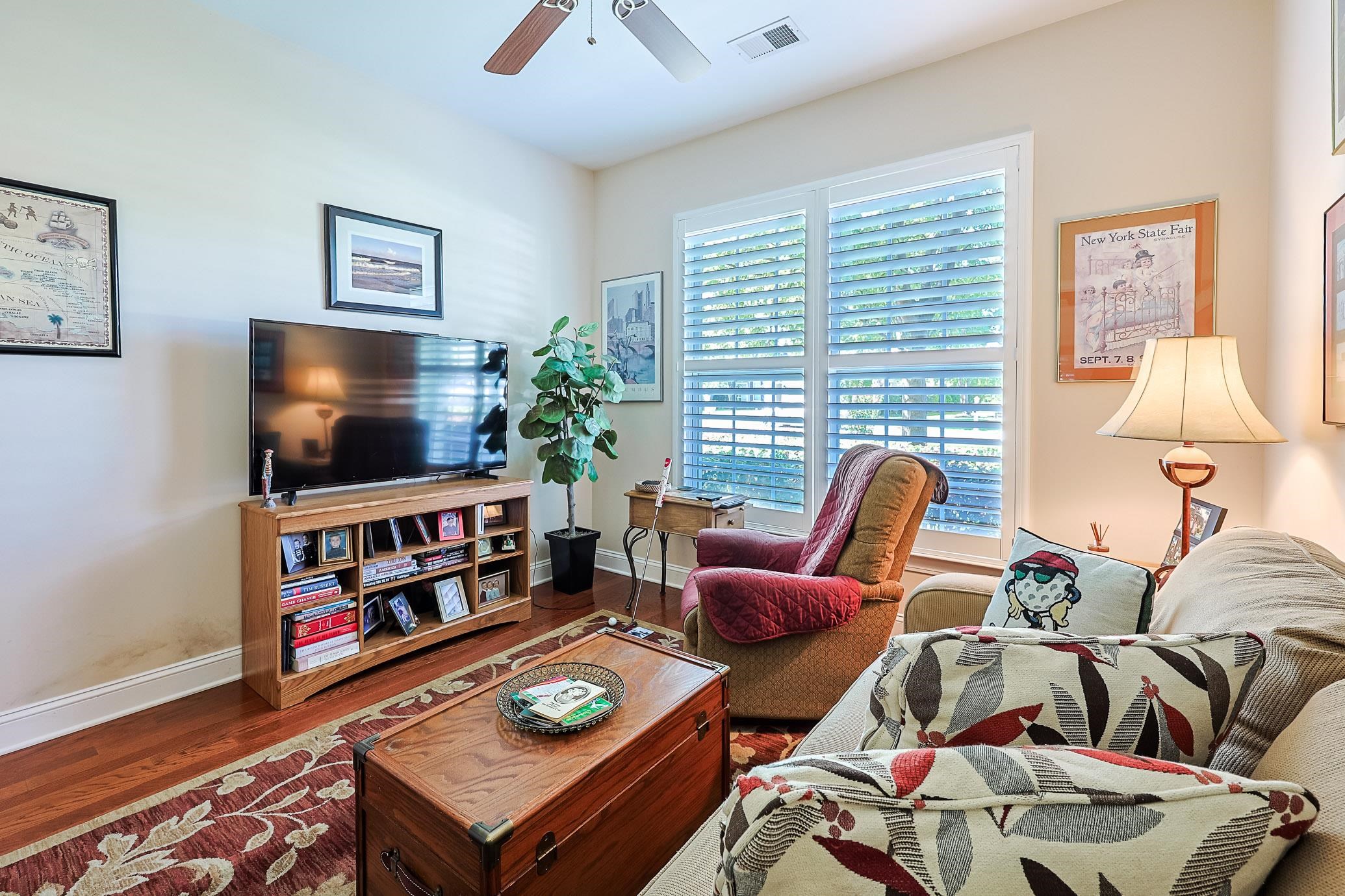418 Coral Harbor Dr. Property Photo 18
