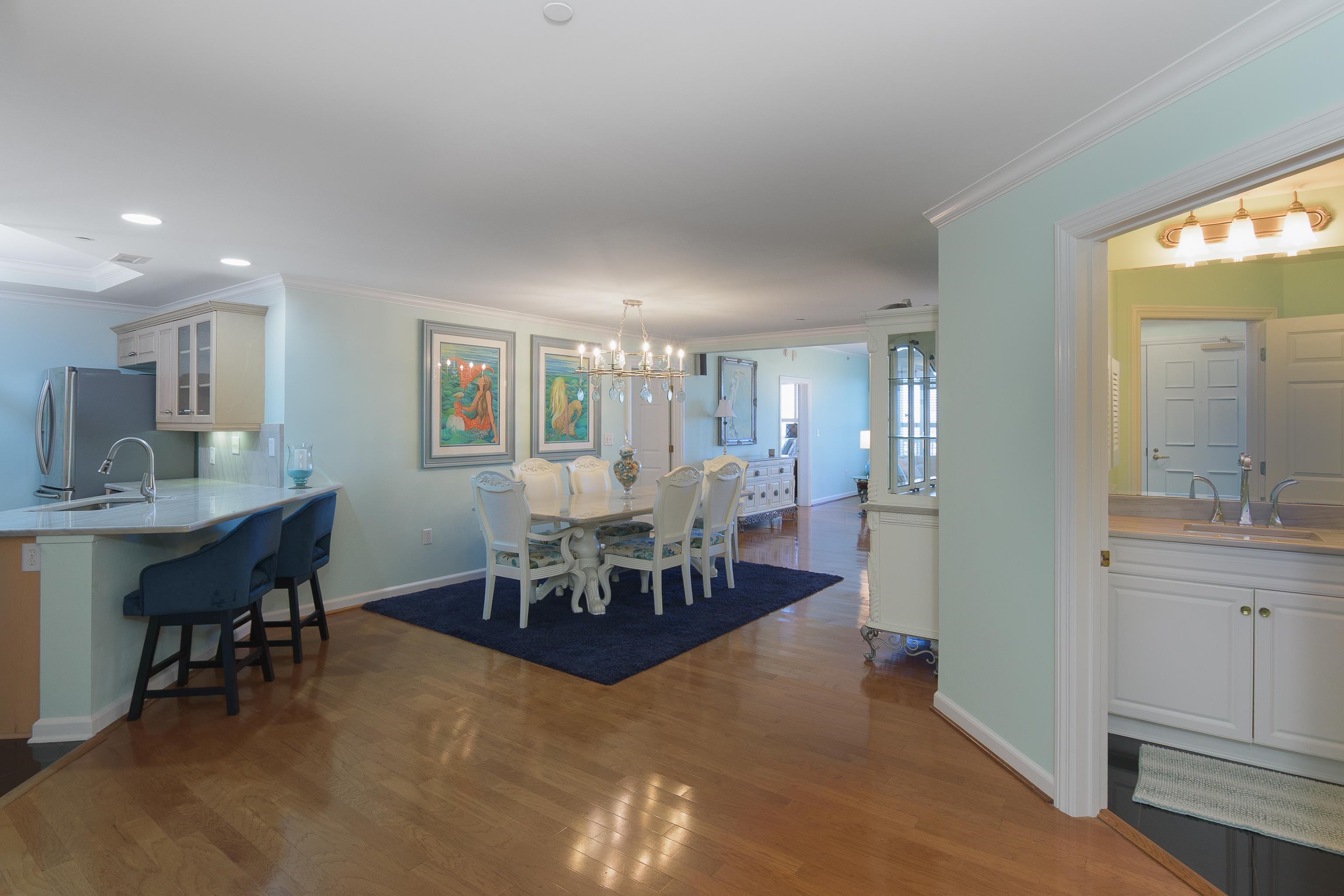 8500 Margate Circle Property Photo 3