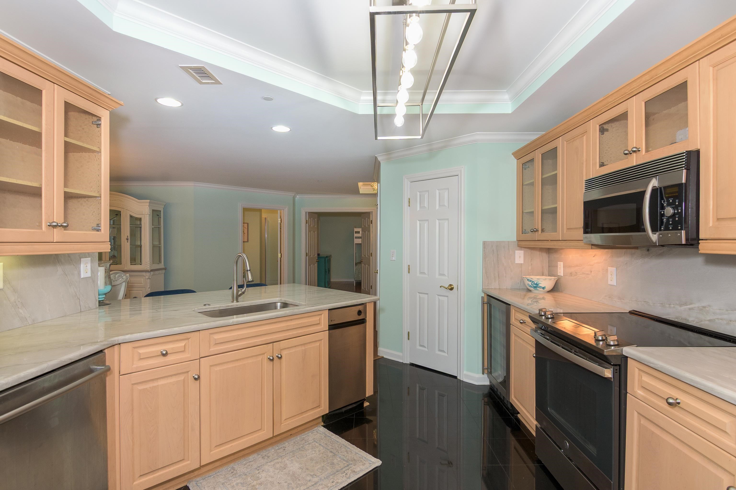 8500 Margate Circle Property Photo 11