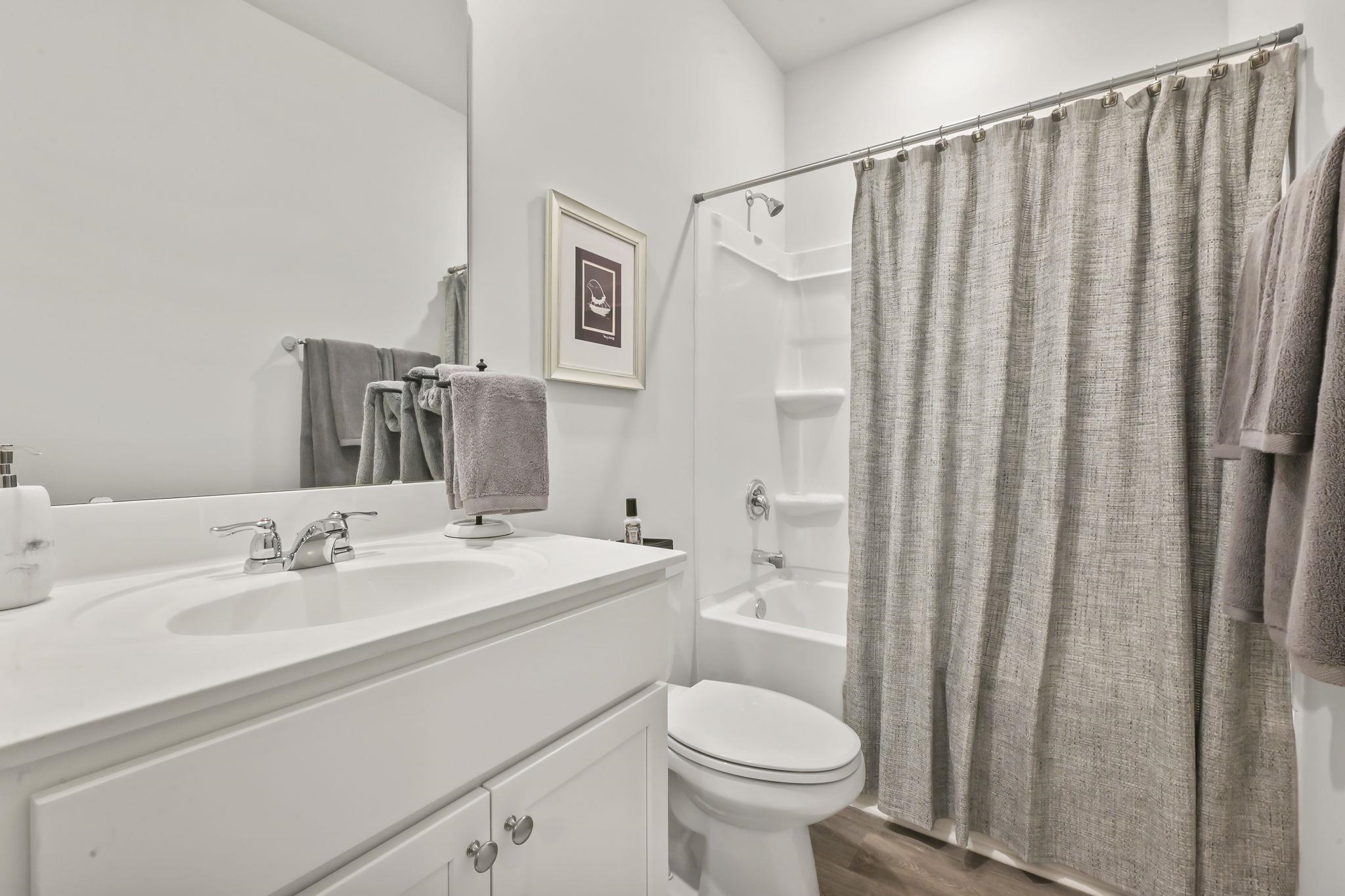 1218 American Shad Dr. Property Photo 9