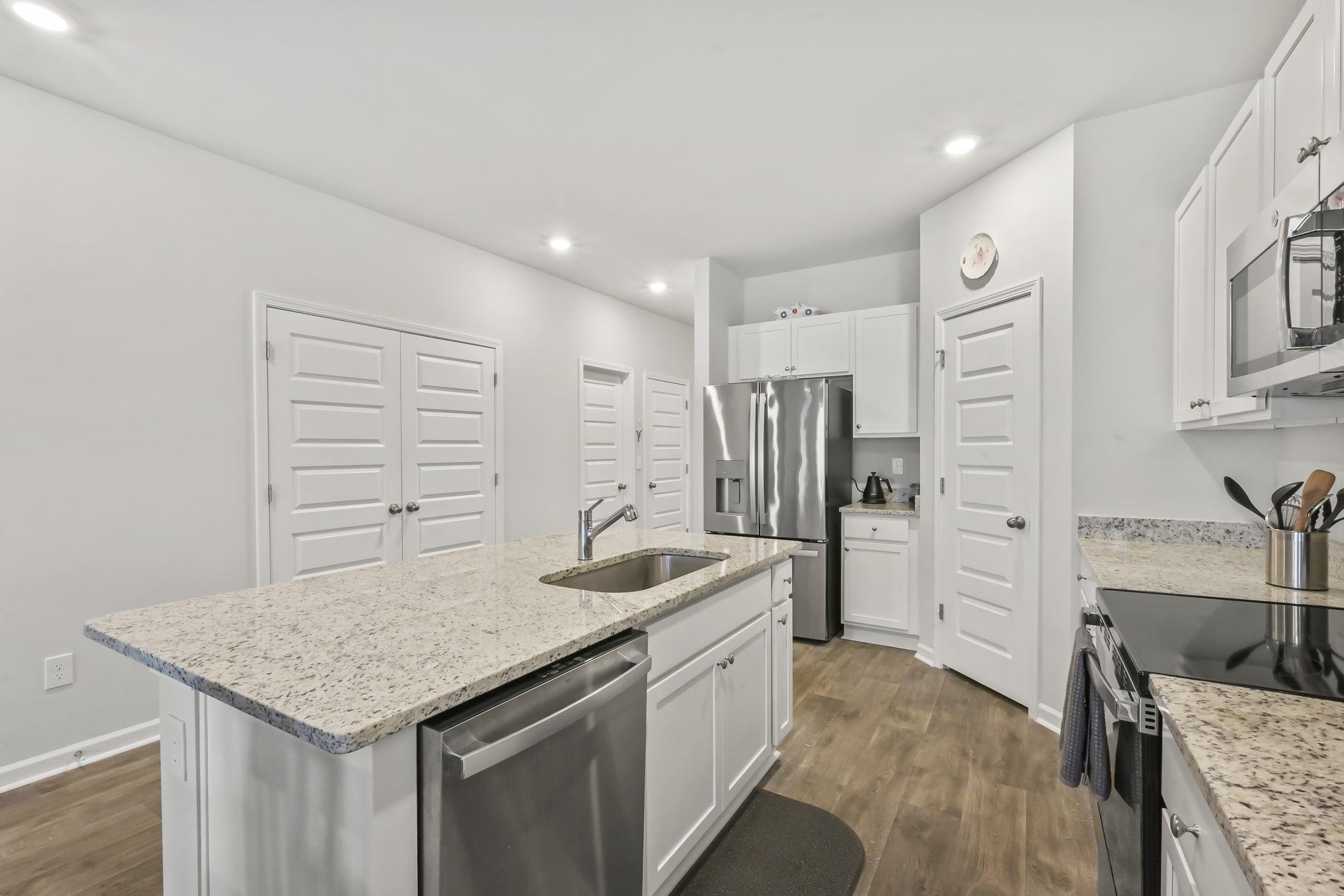 1218 American Shad Dr. Property Photo 12