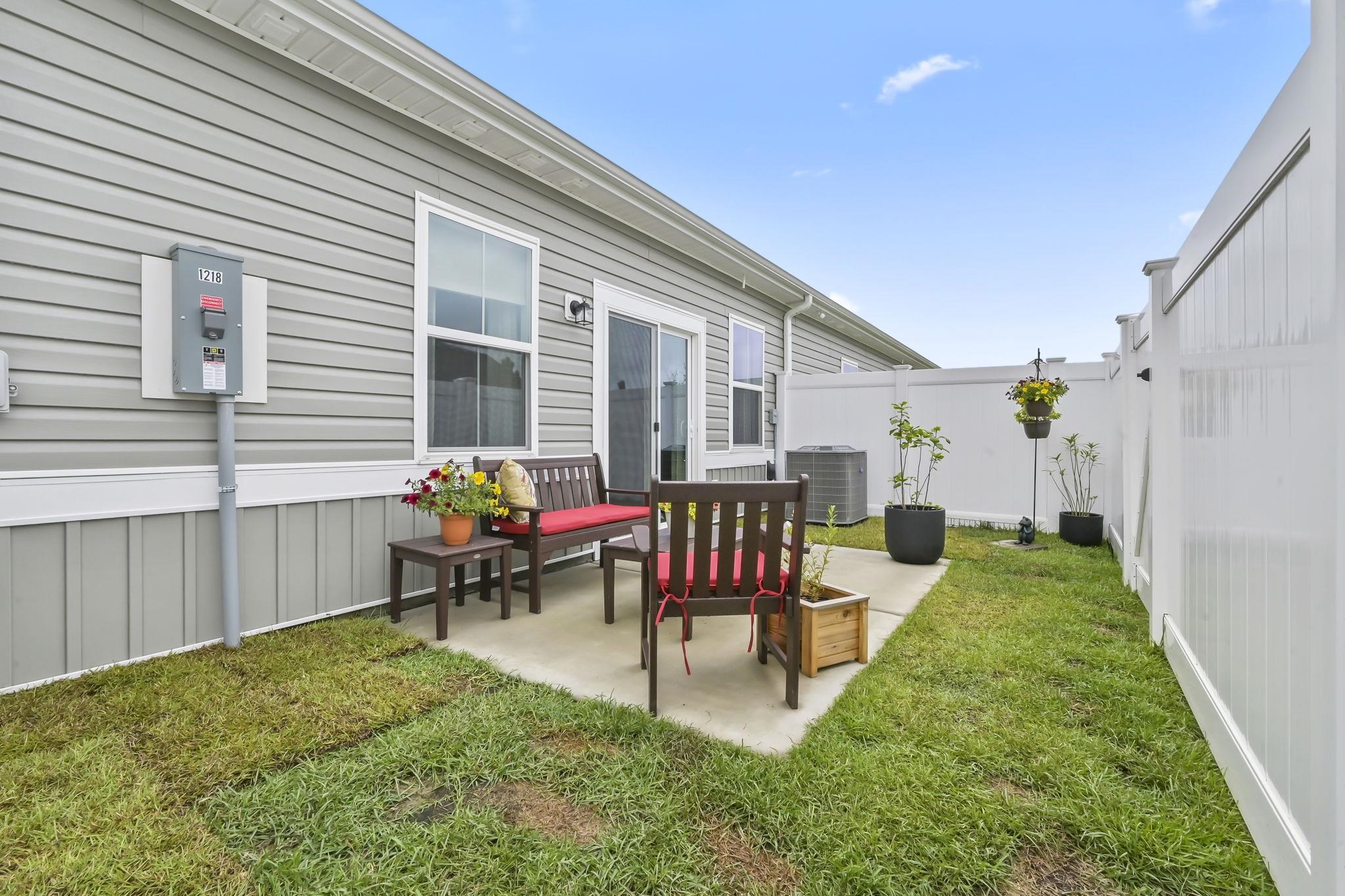 1218 American Shad Dr. Property Photo 39