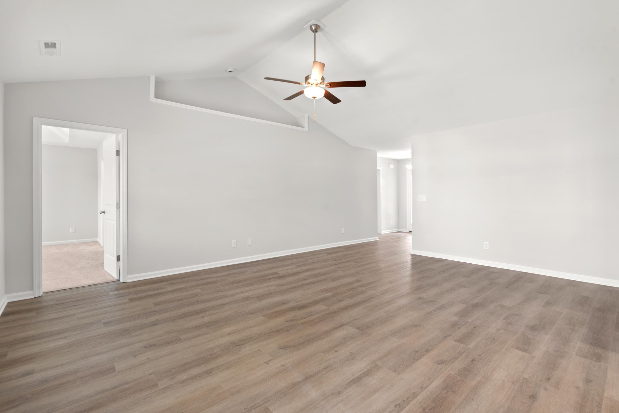 35 Bennington Ct Property Photo 4