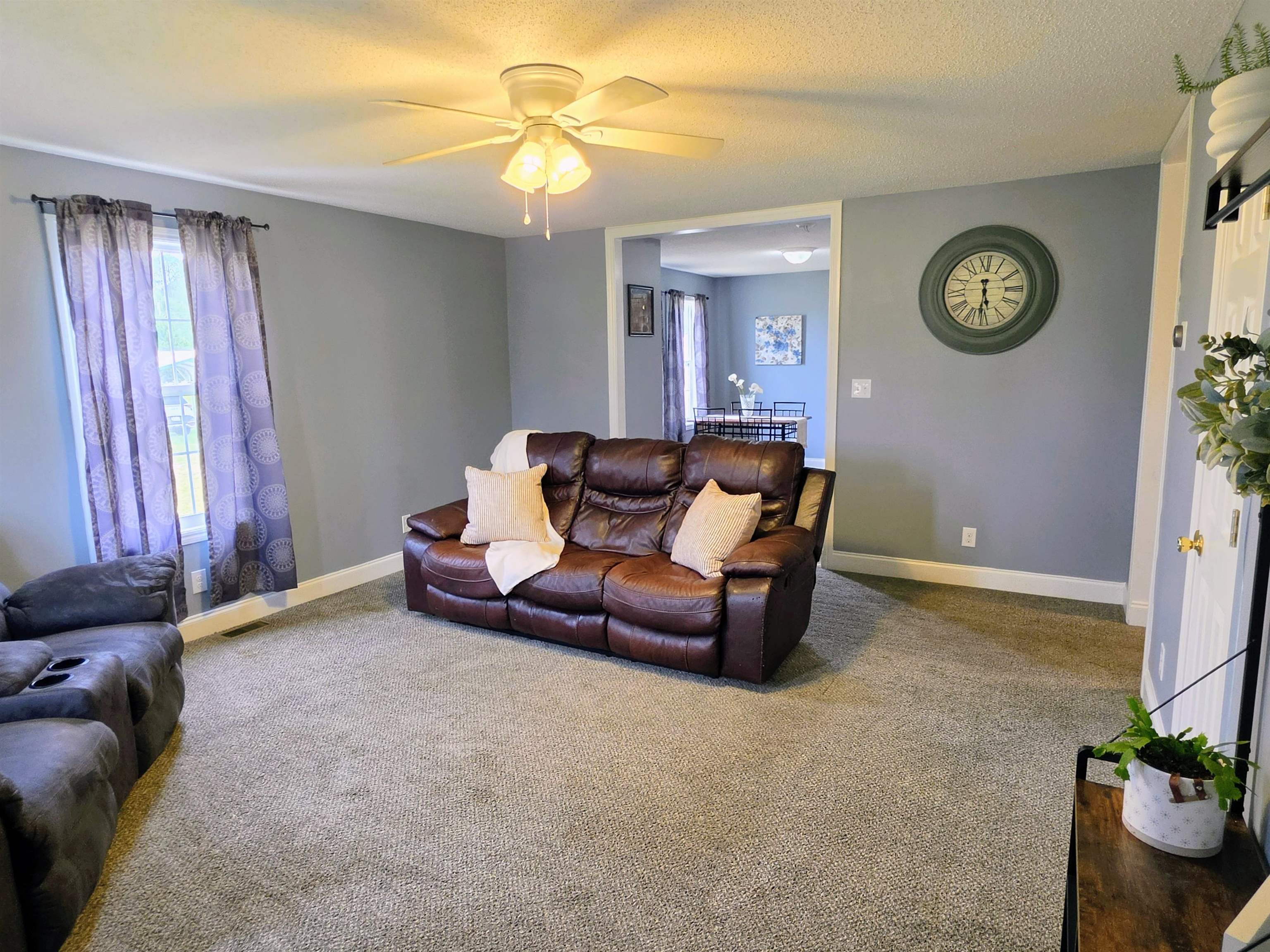 1736 Motley Dr. Property Photo 2