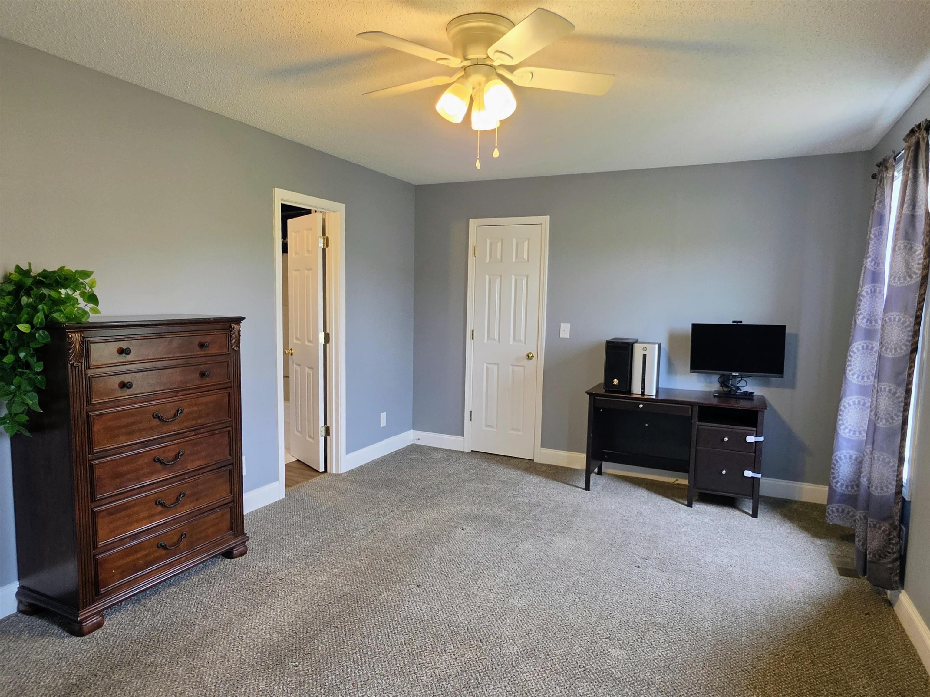 1736 Motley Dr. Property Photo 23