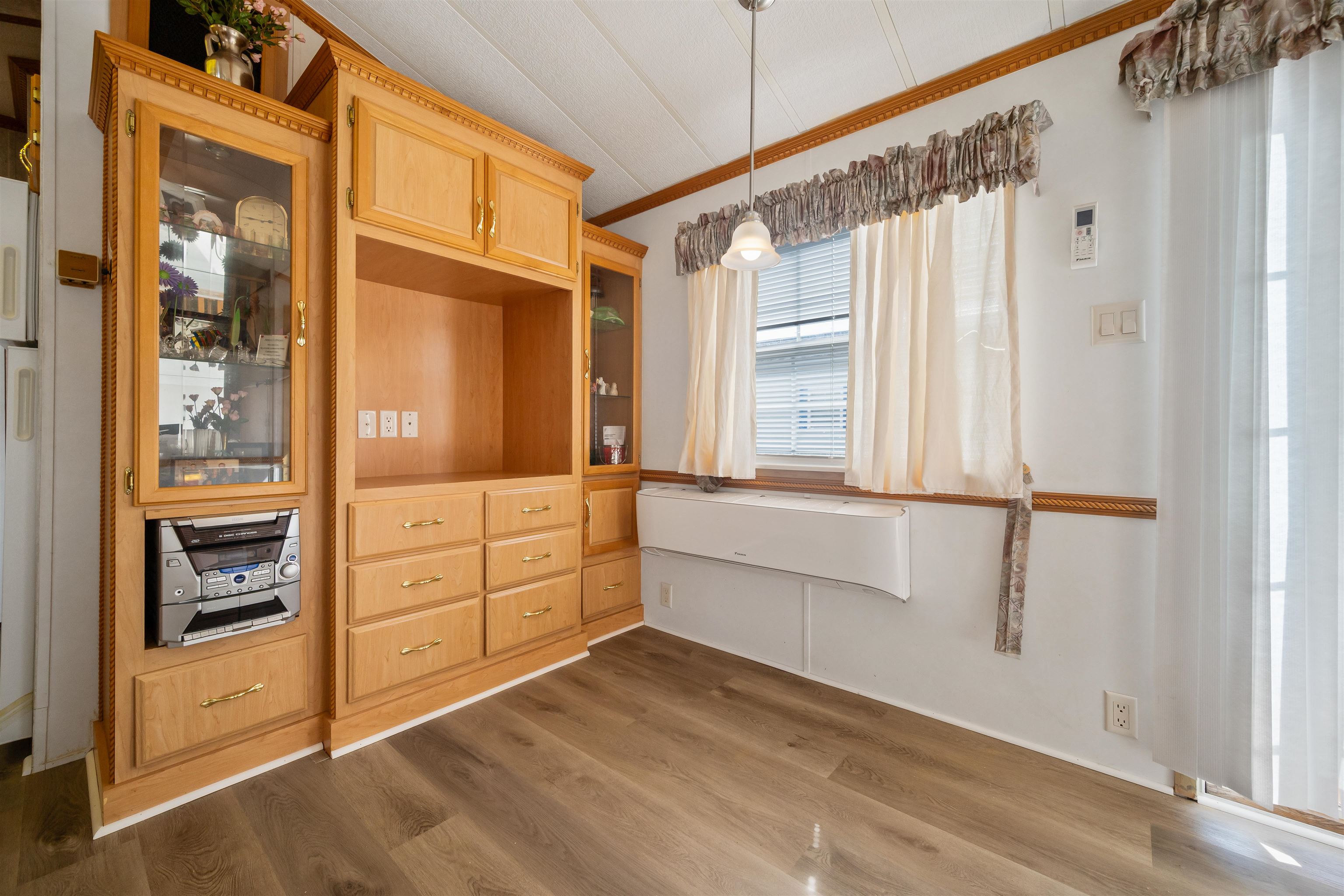 5400 Little River Neck Rd. Property Photo 4