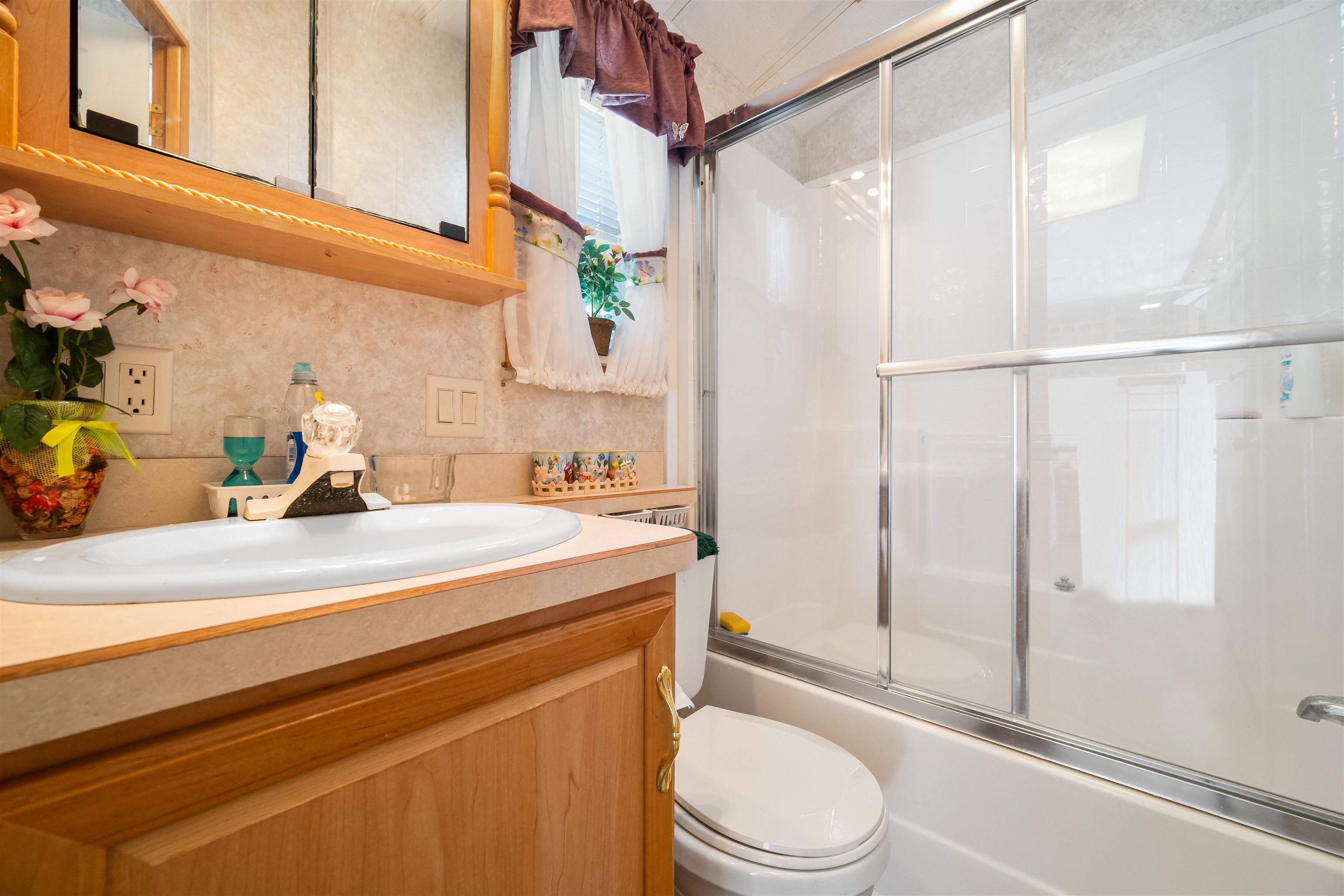 5400 Little River Neck Rd. Property Photo 11