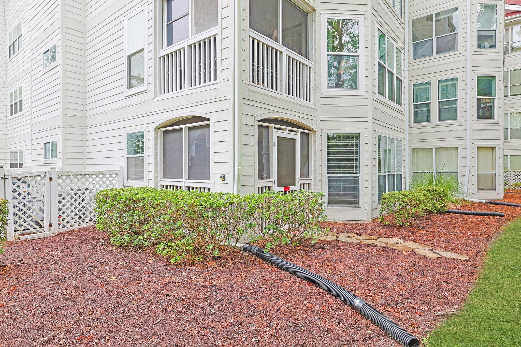 4601 Greenbriar Dr. Property Photo 25