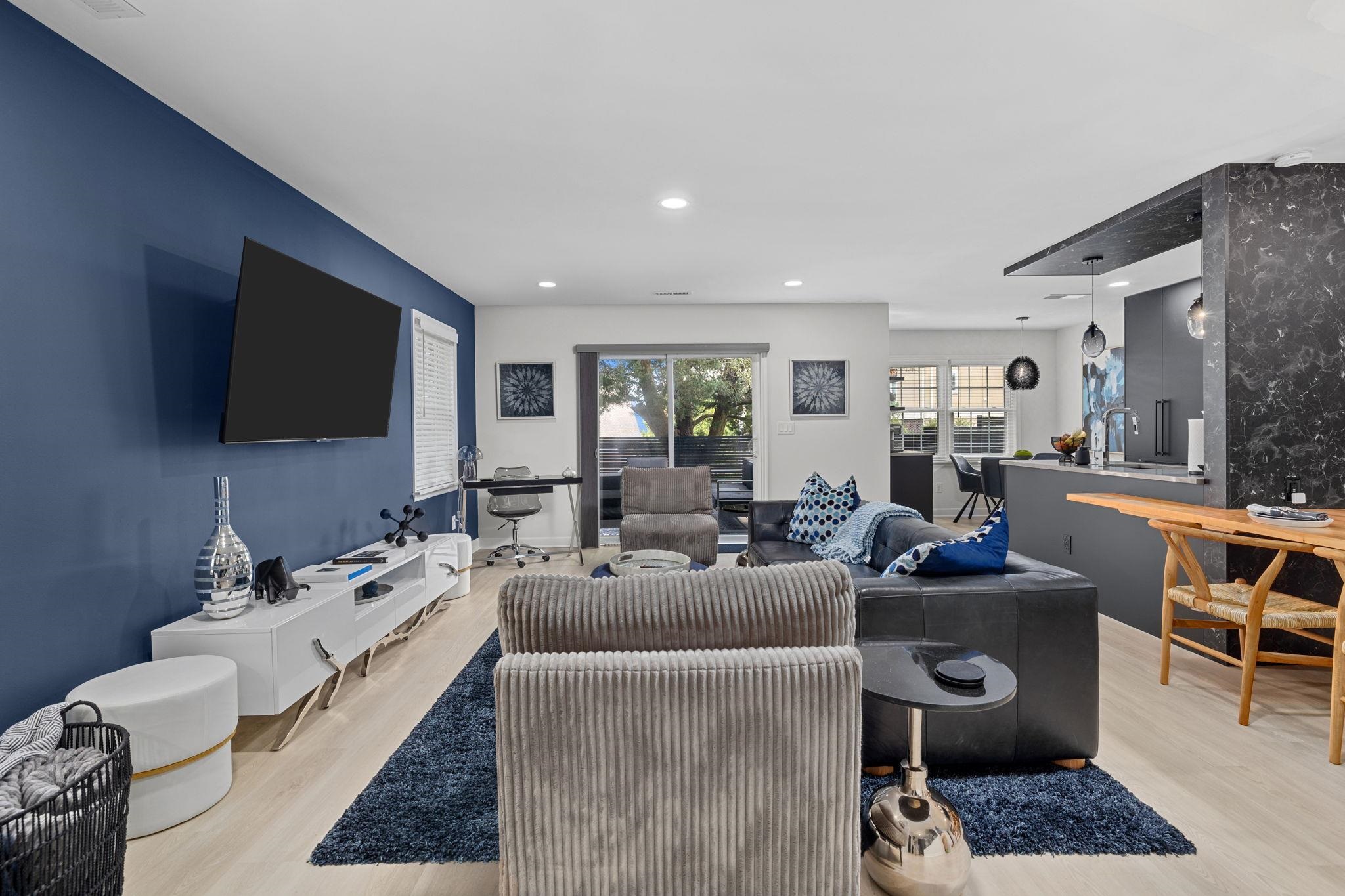 937 Strand Ave. Property Photo 4