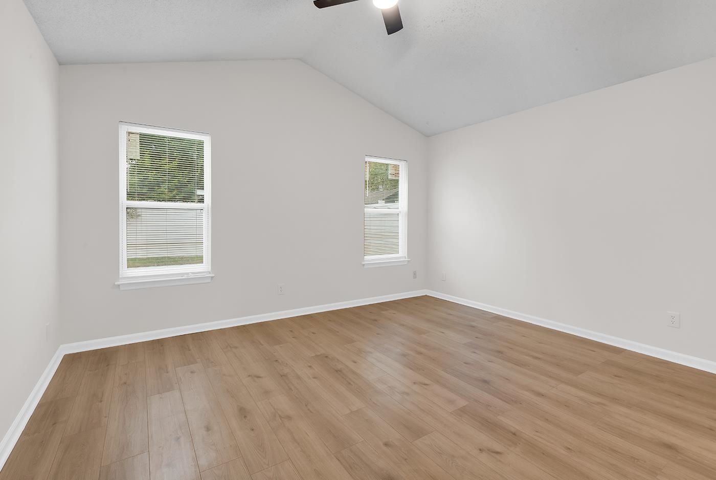 109 Coachman Ln. Property Photo 12