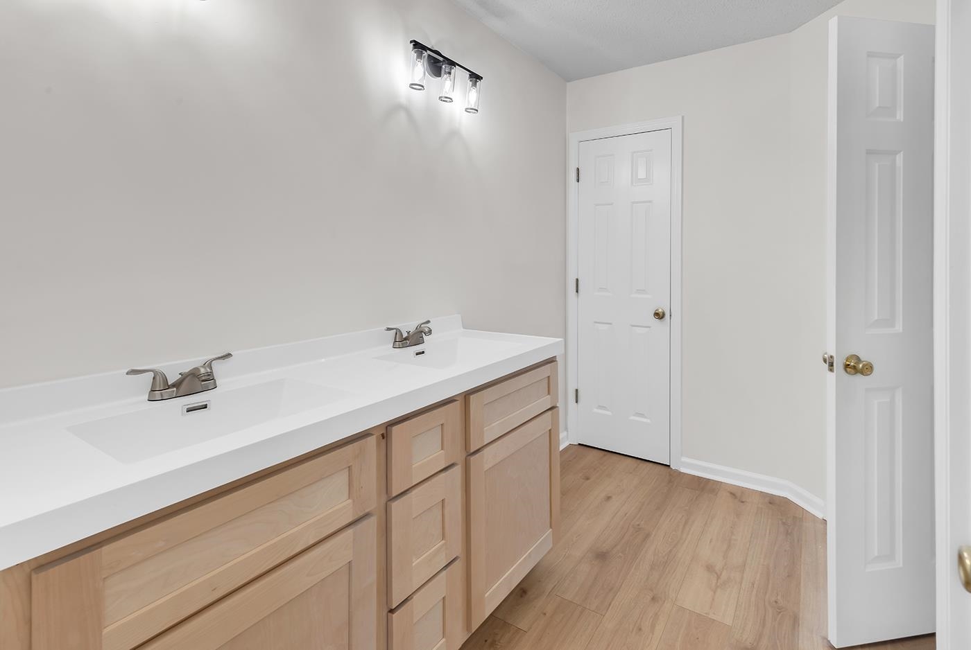 109 Coachman Ln. Property Photo 39