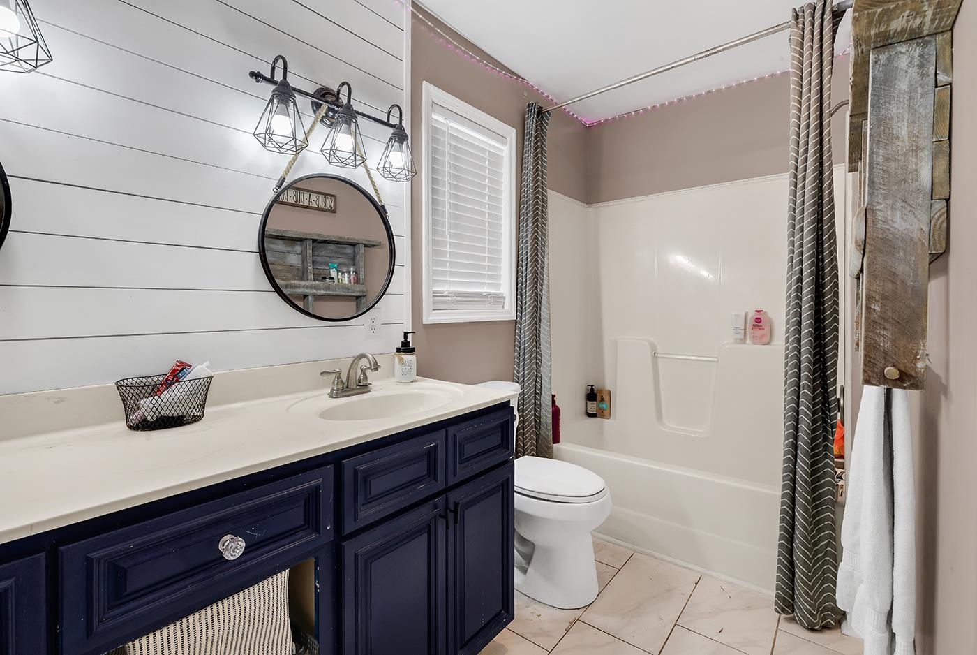 1406 Leroy Ln. Property Photo 25